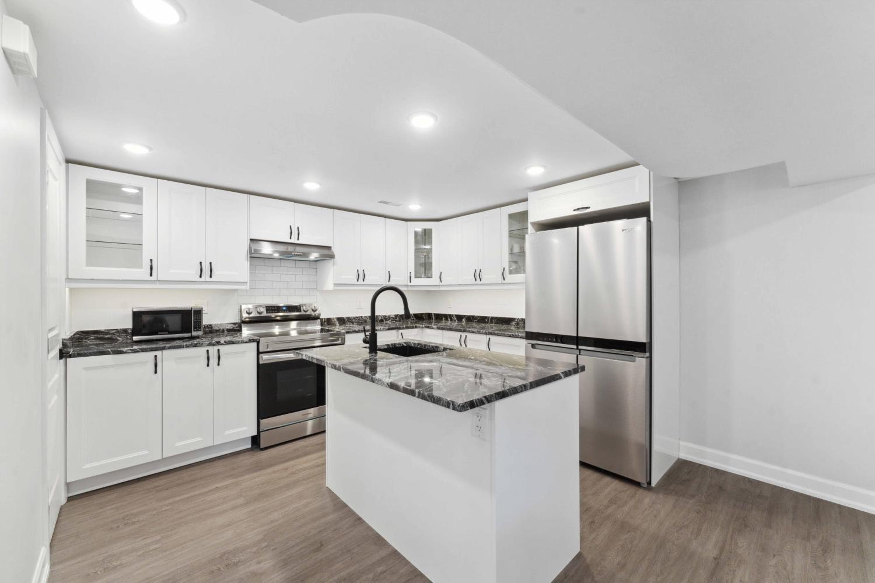 Modern 3BR Suites