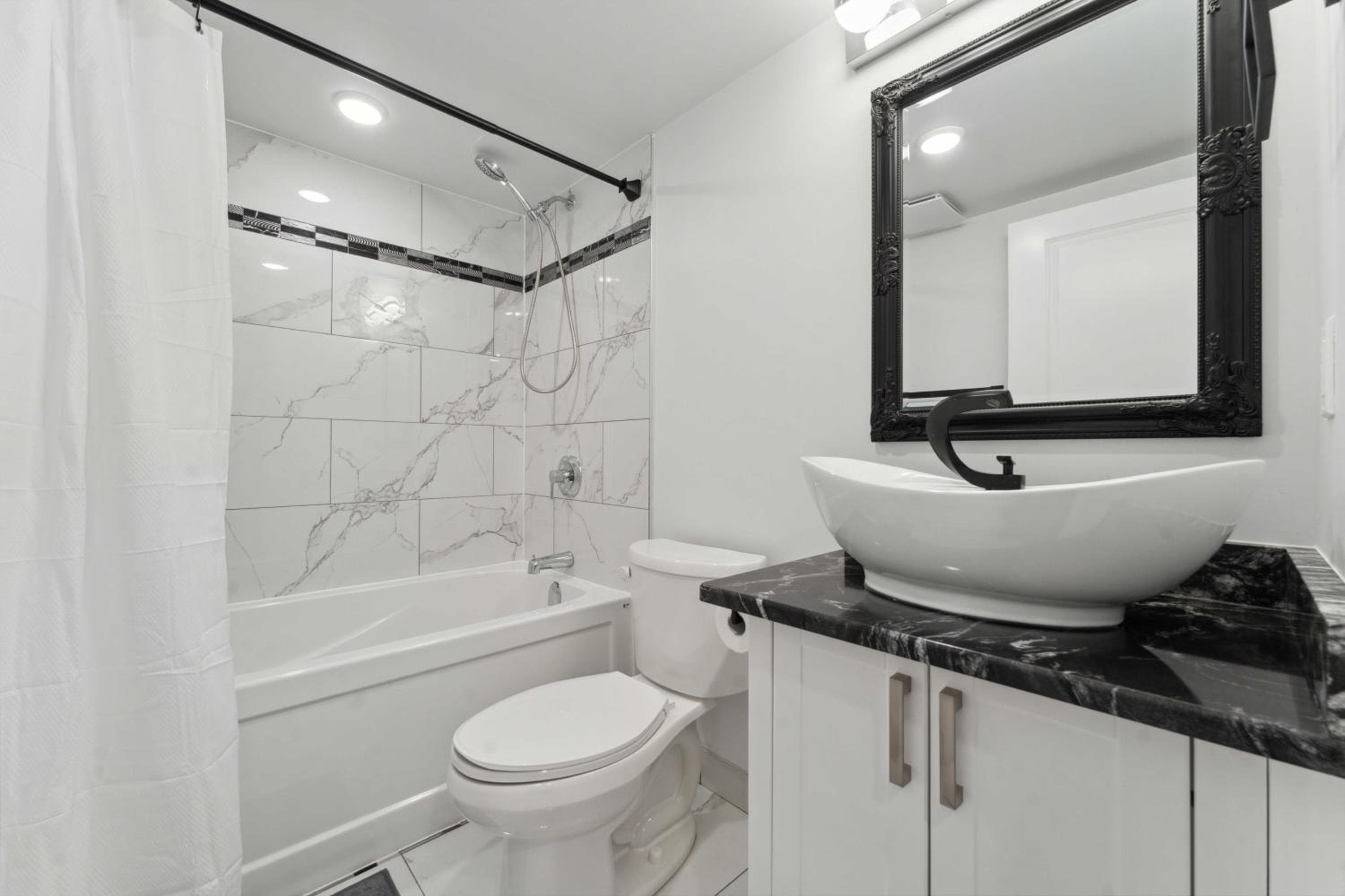 Modern 3BR Suites