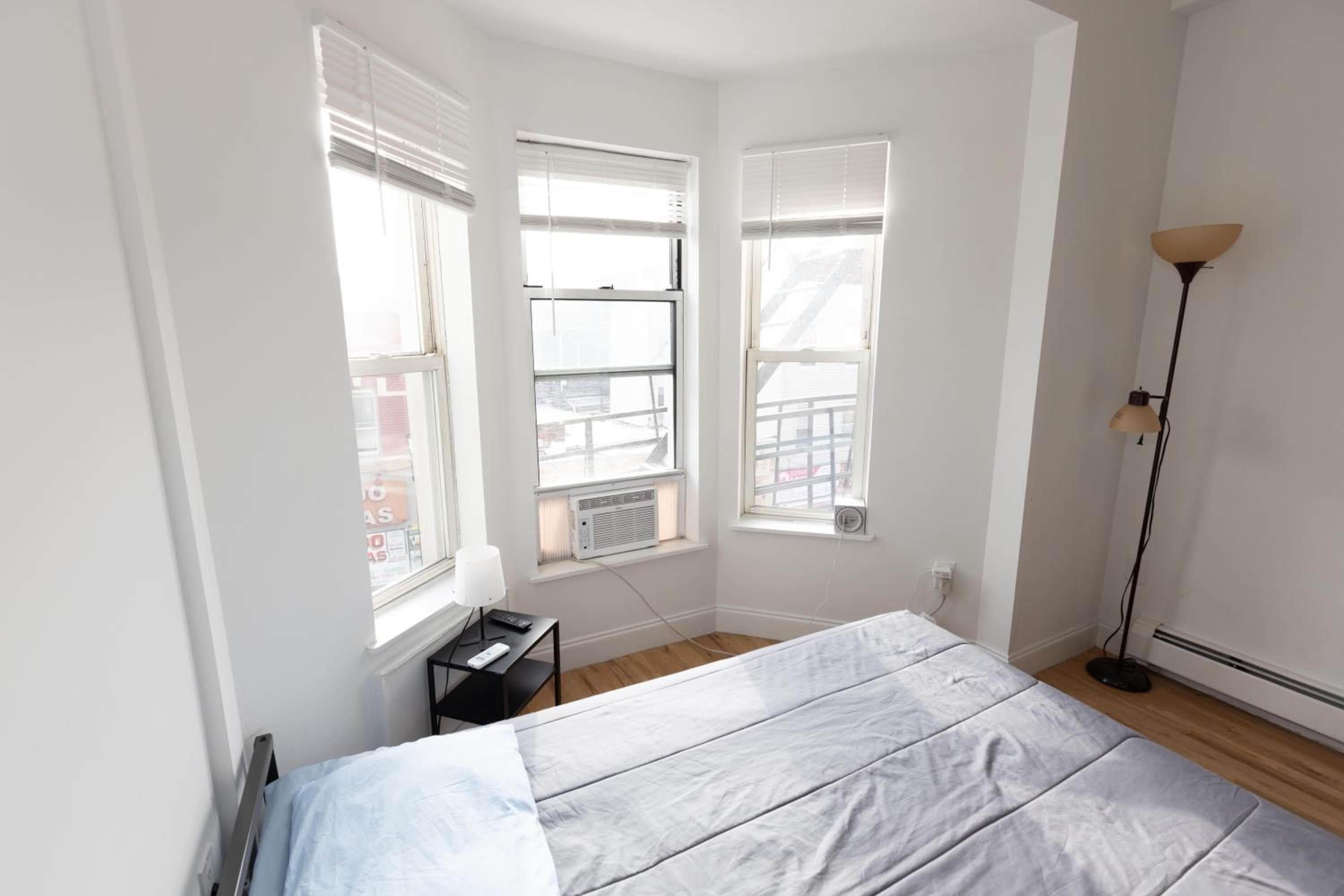 Close to NYC - Stylish Modern Studio