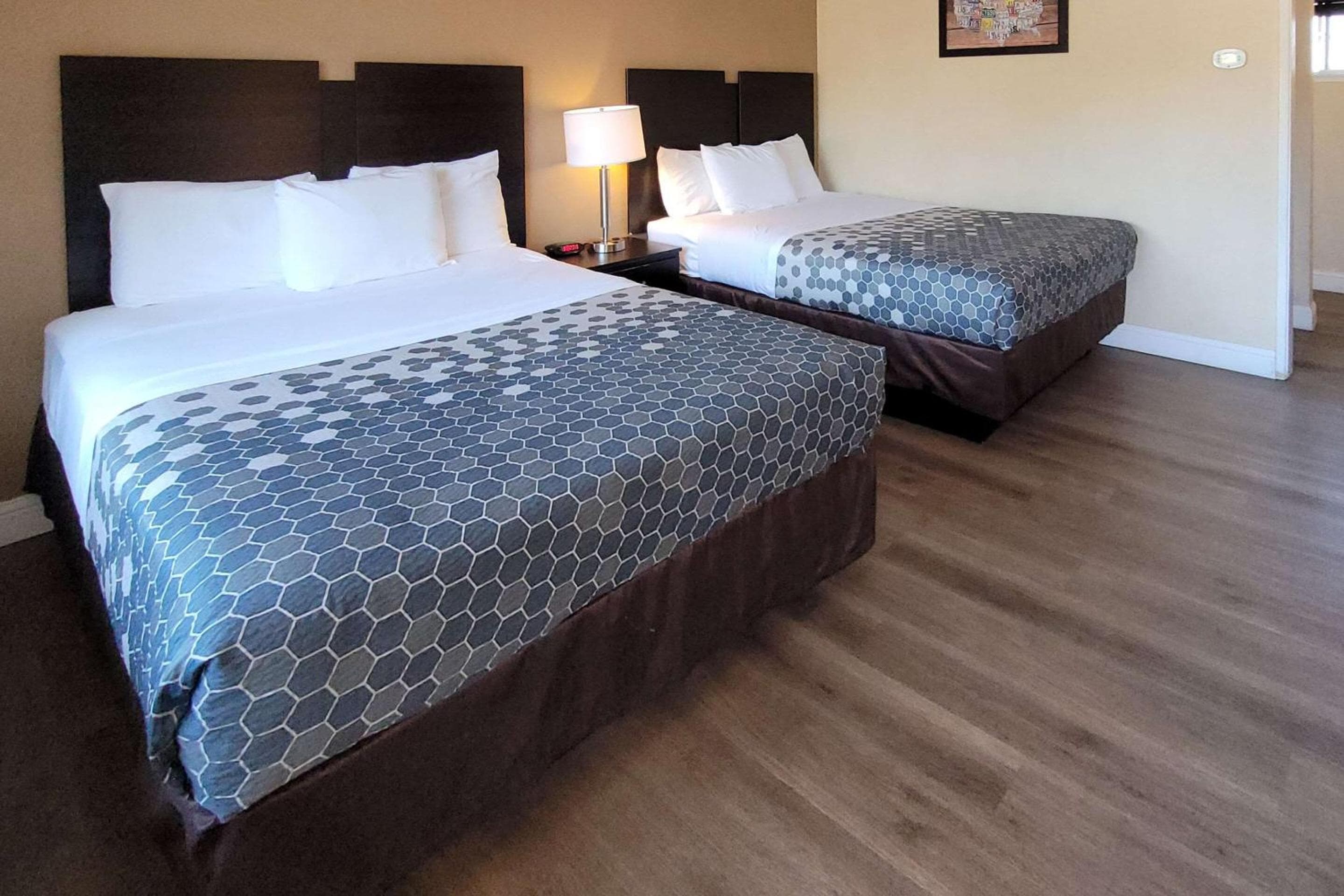 Econo Lodge Sacramento Convention Center