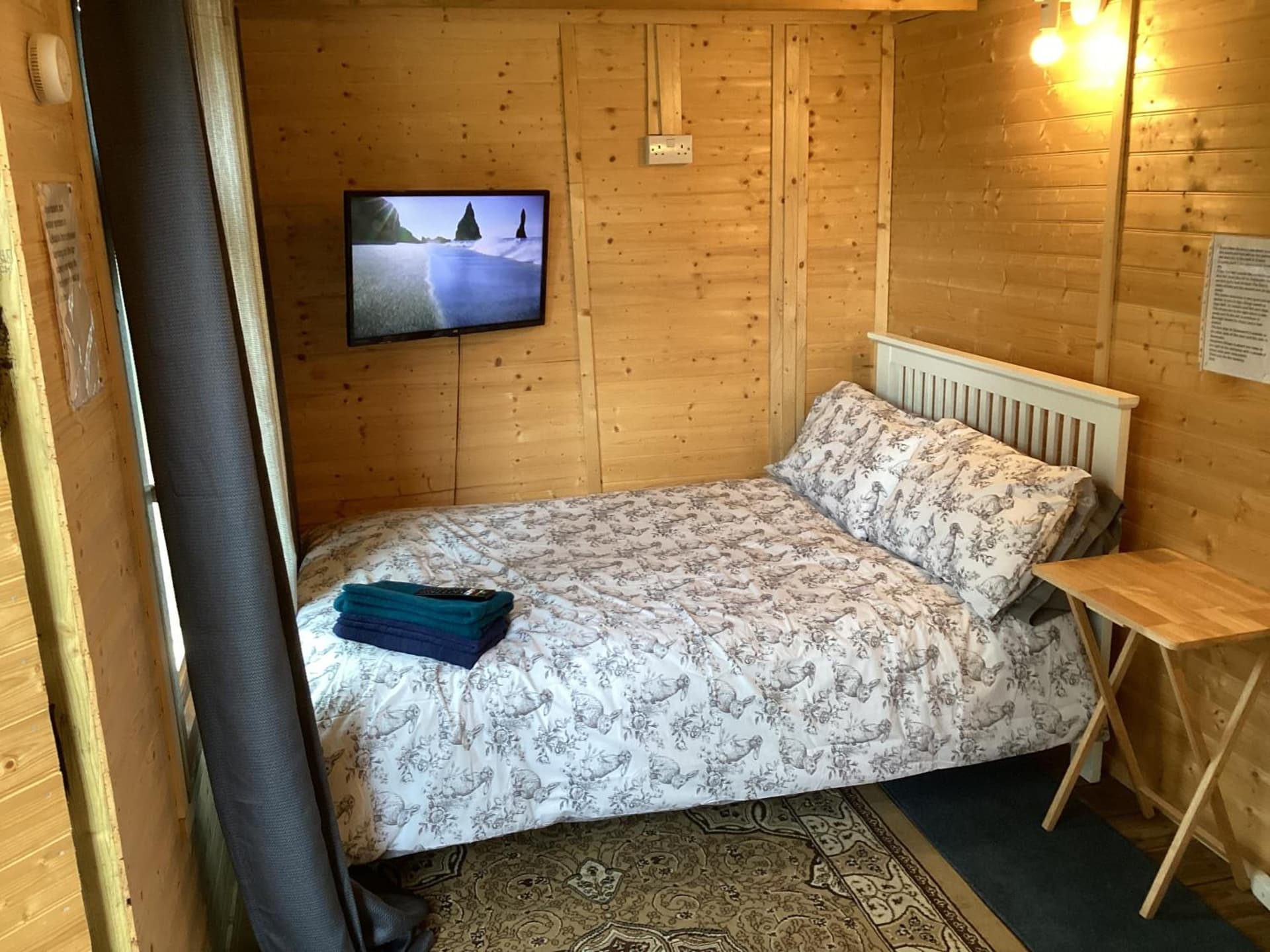 Vigo Retreat cabin 1