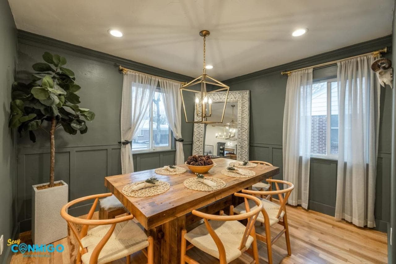 Design & Location| Hot Tub | Yard | Family Getaway