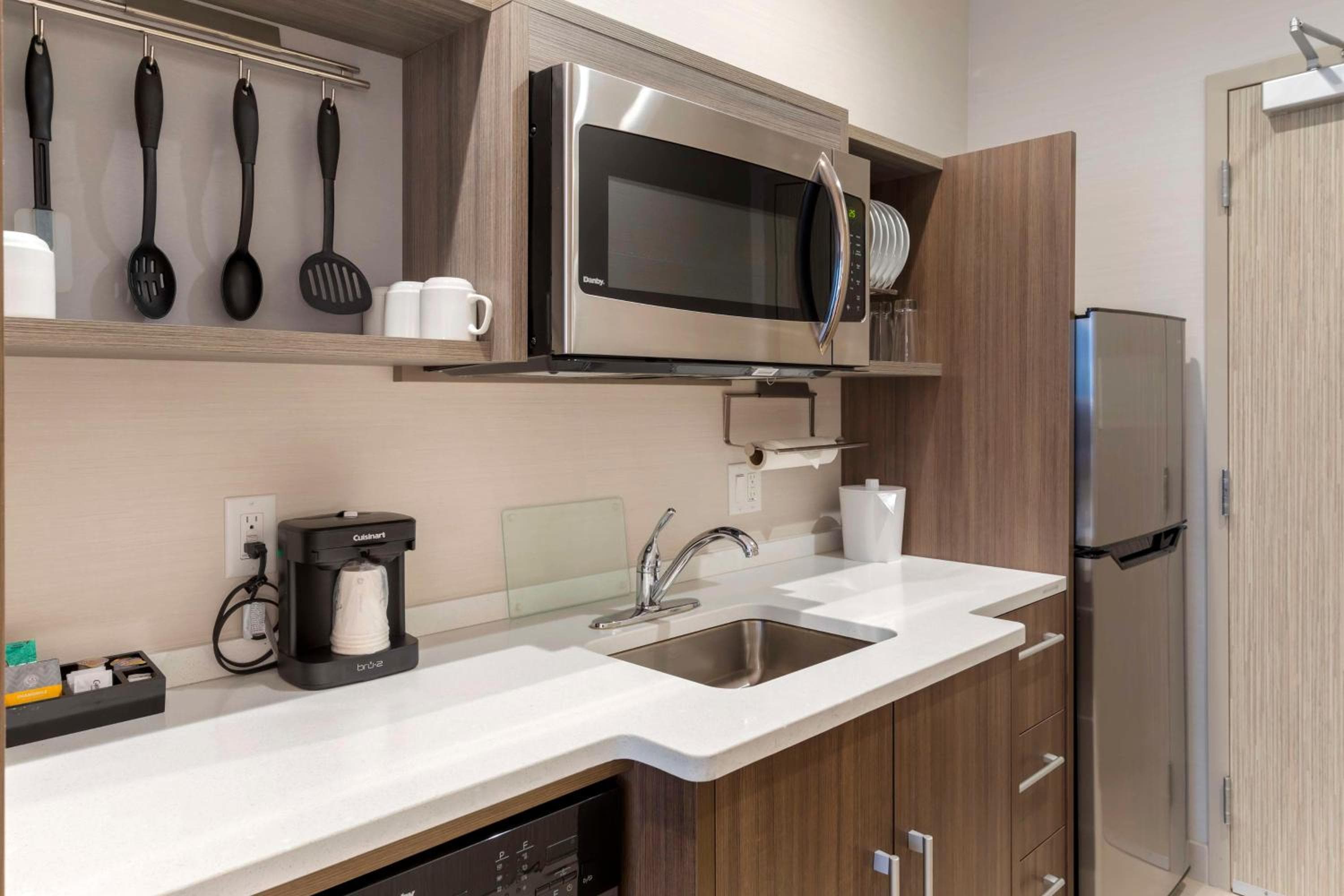 Home2 Suites By Hilton Redlands