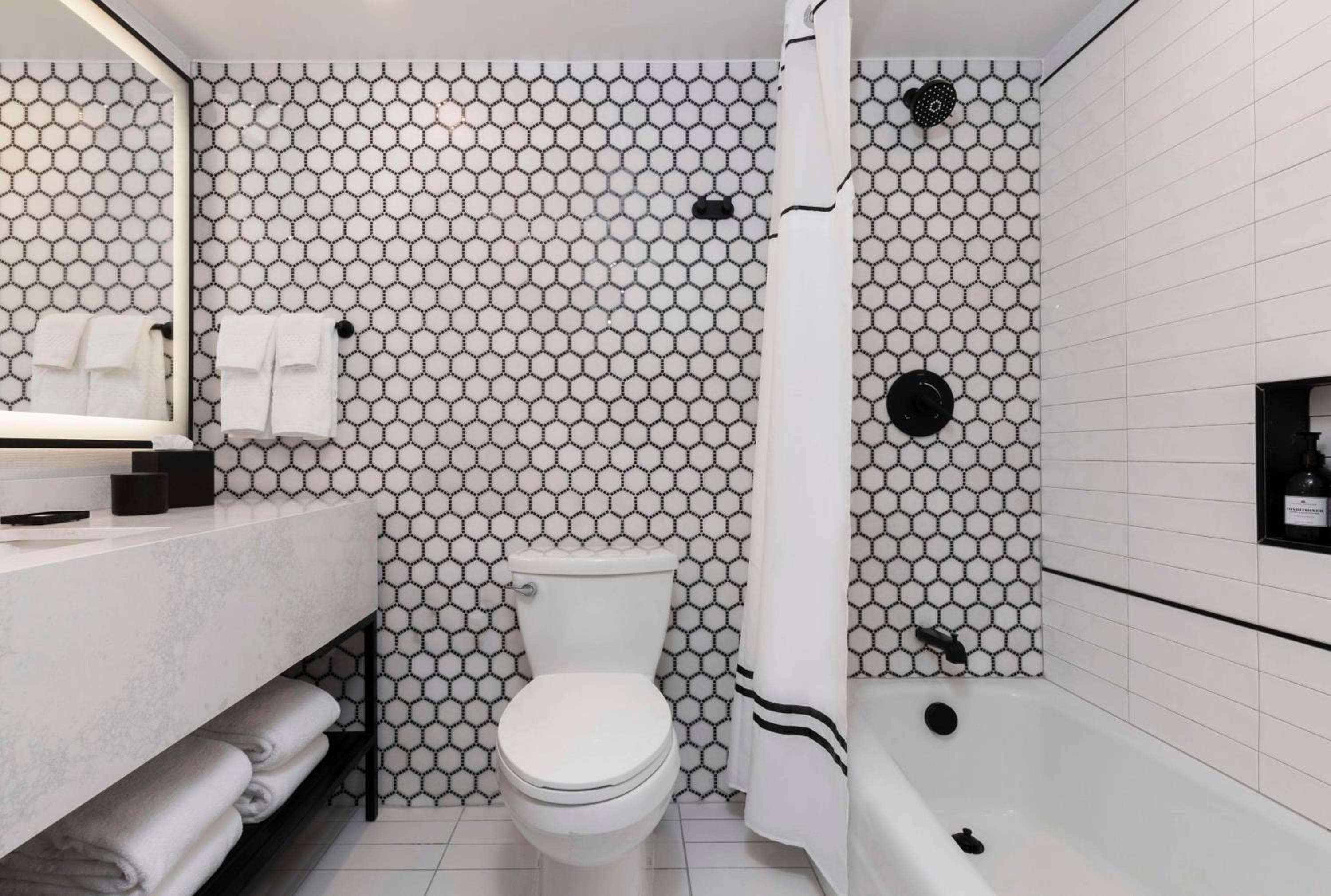 Mills House Charleston, Curio Collection by Hilton