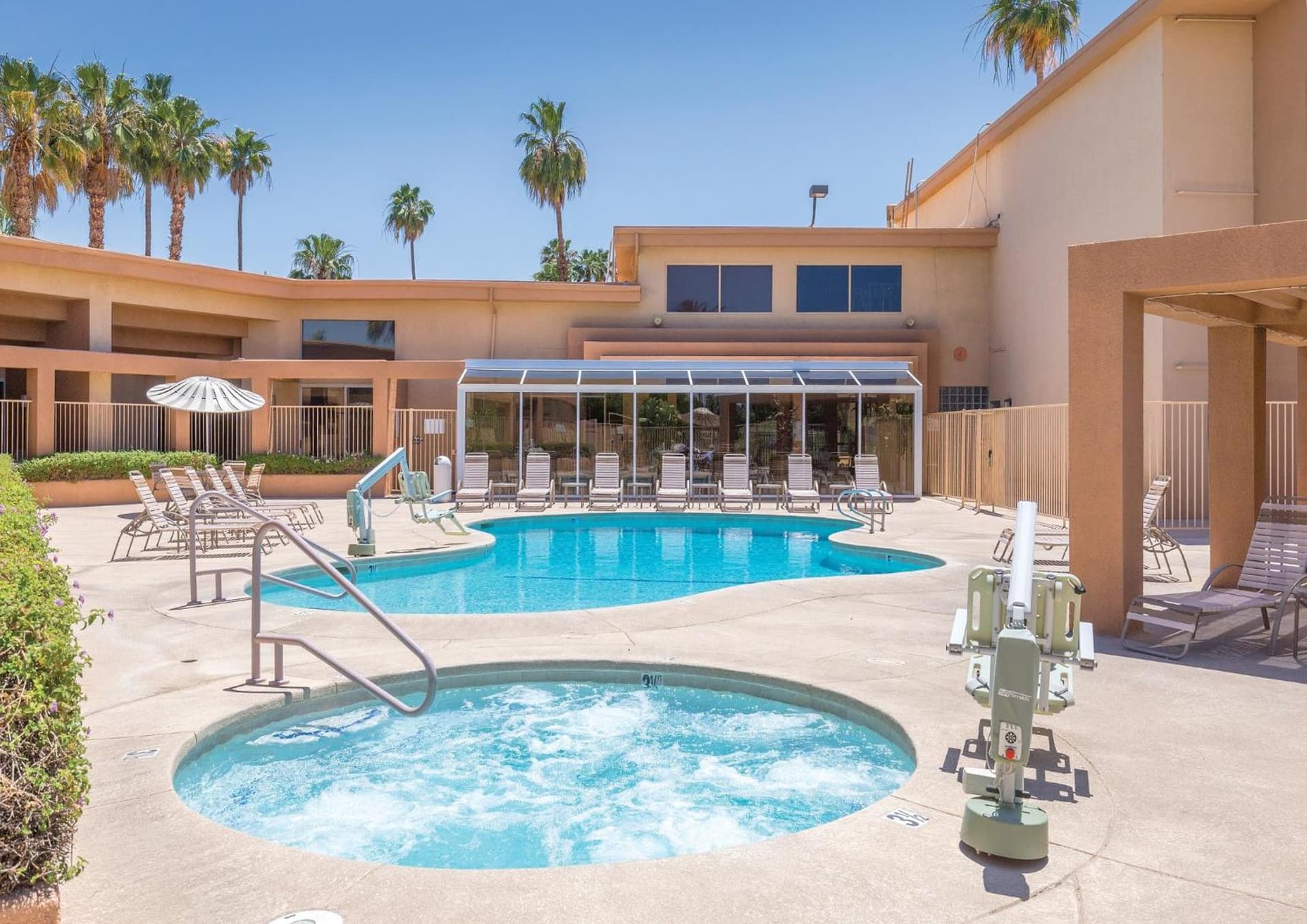WorldMark Palm Springs - Plaza Resort and Spa