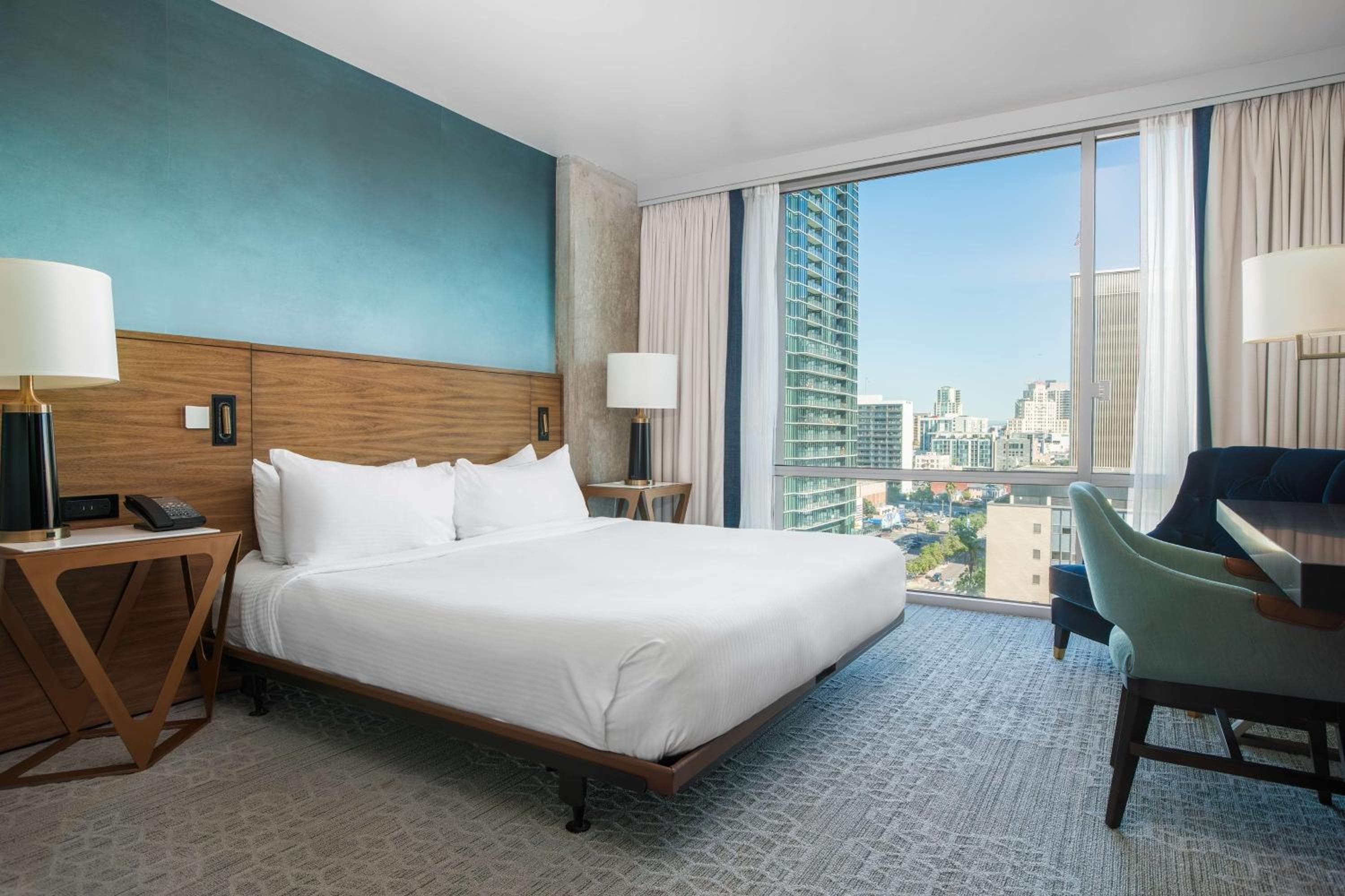 Carte Hotel San Diego Downtown, Curio Collection By Hilton
