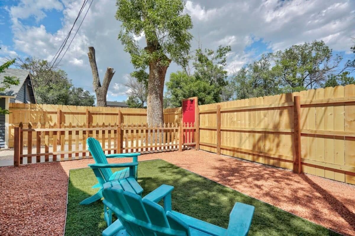 Charming Half Pint Downtown Stay Pet Friendly