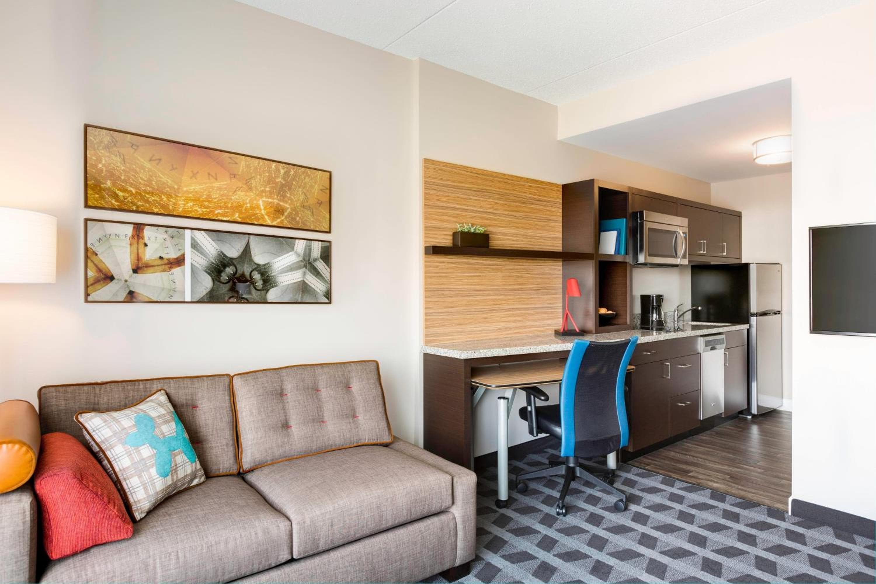 TownePlace Suites by Marriott Detroit Taylor