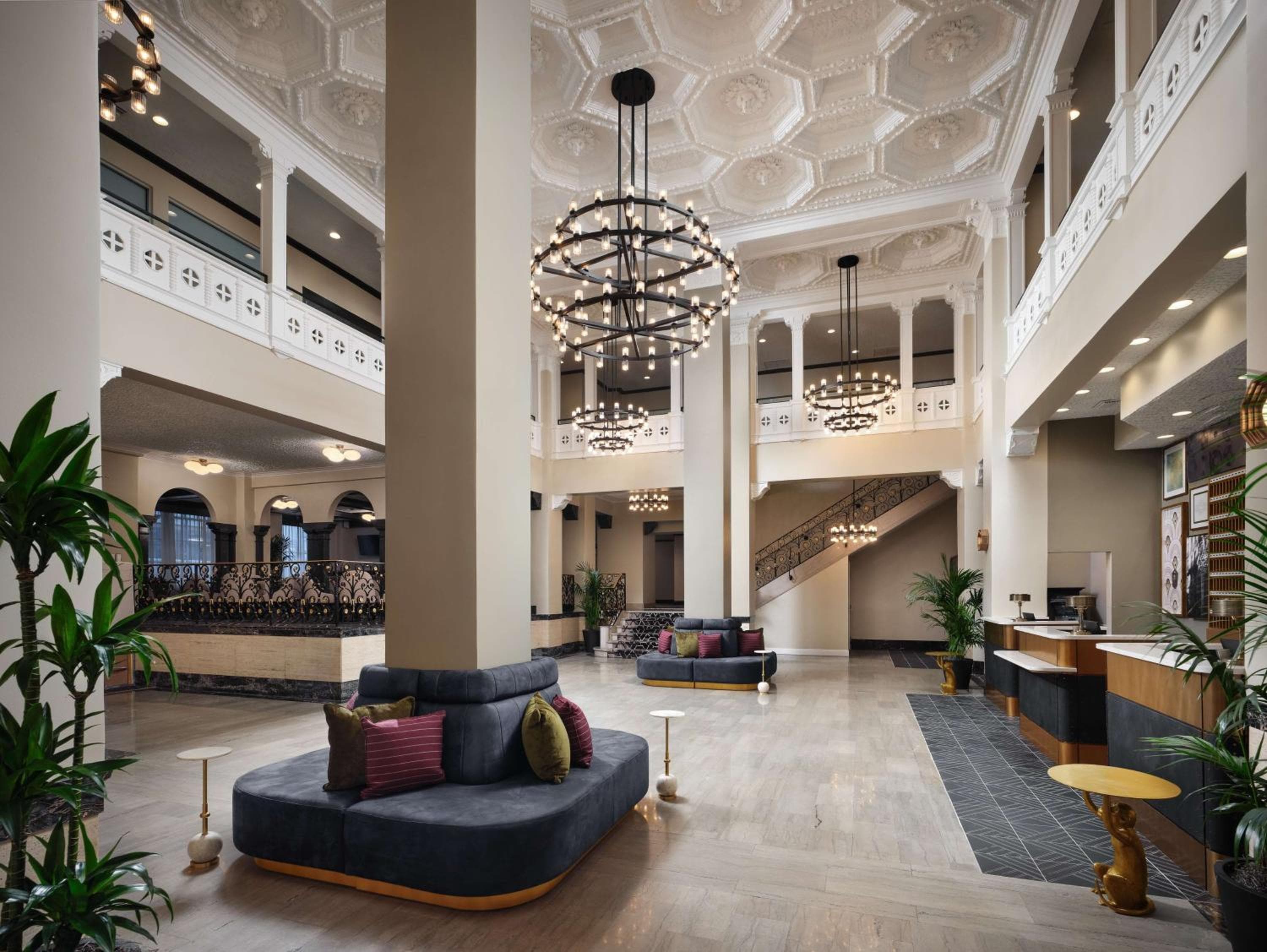 Hotel Flor Tampa Downtown, Tapestry Collection By Hilton