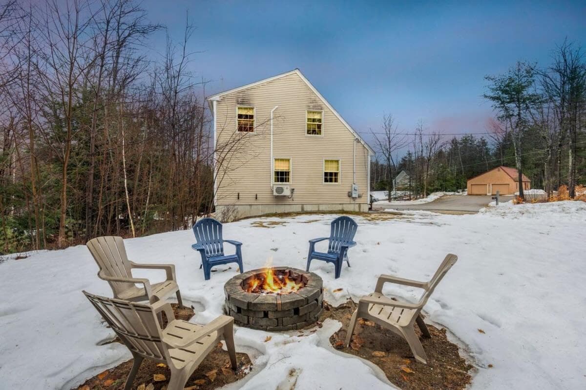 Minutes to Downtown & National Forest Ash Lodge
