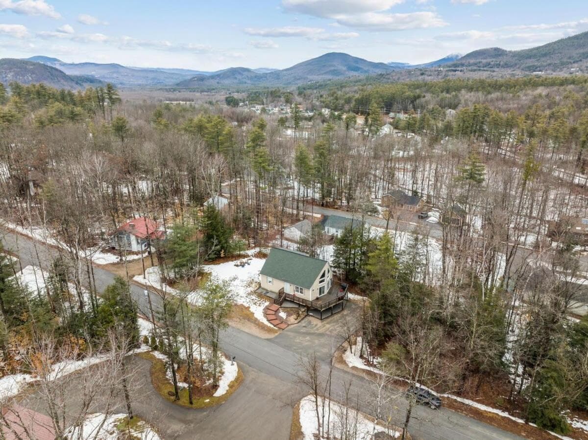 Minutes to Downtown & National Forest Ash Lodge
