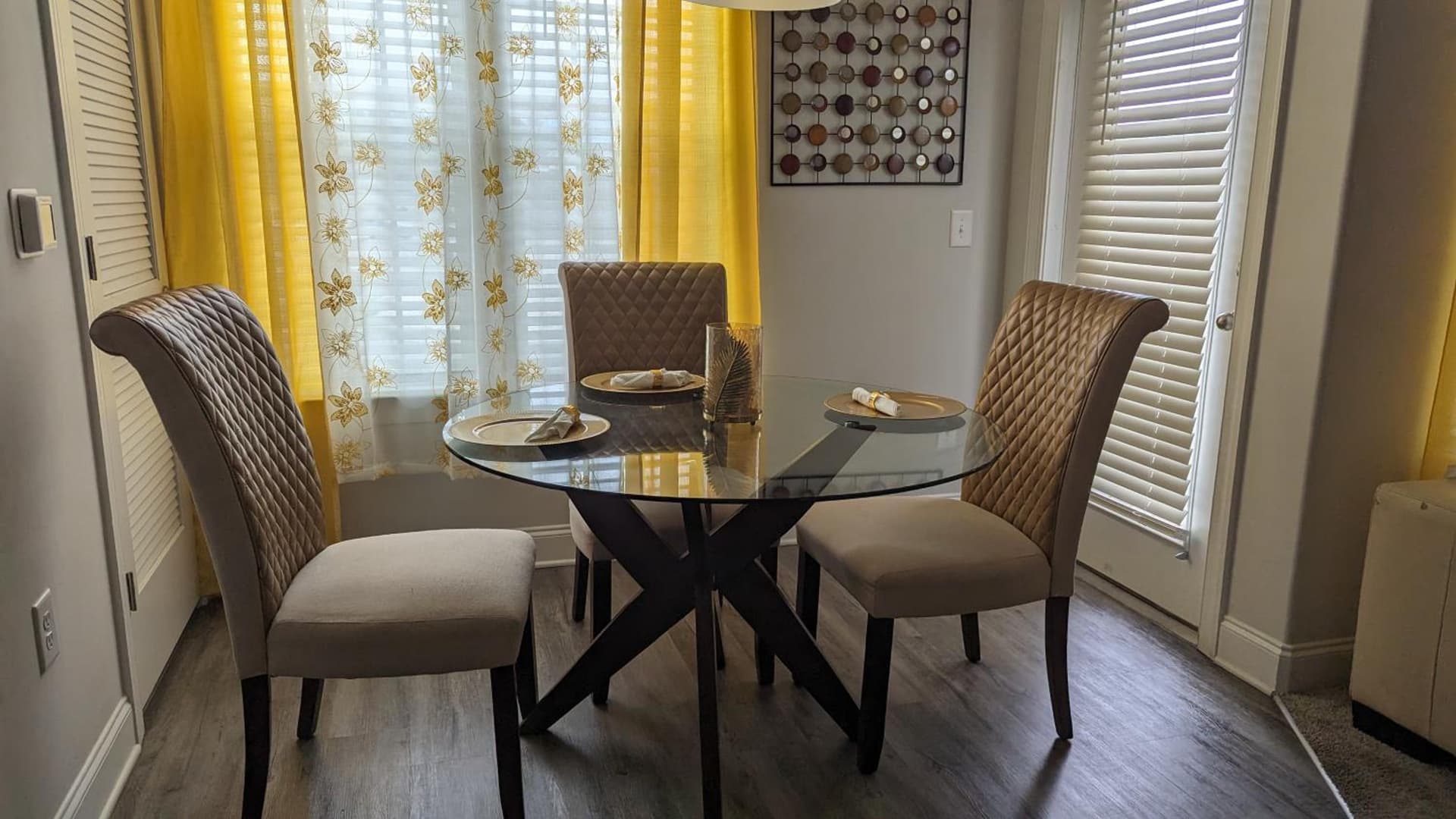 CoZy One Bedroom Apartment Exquisite