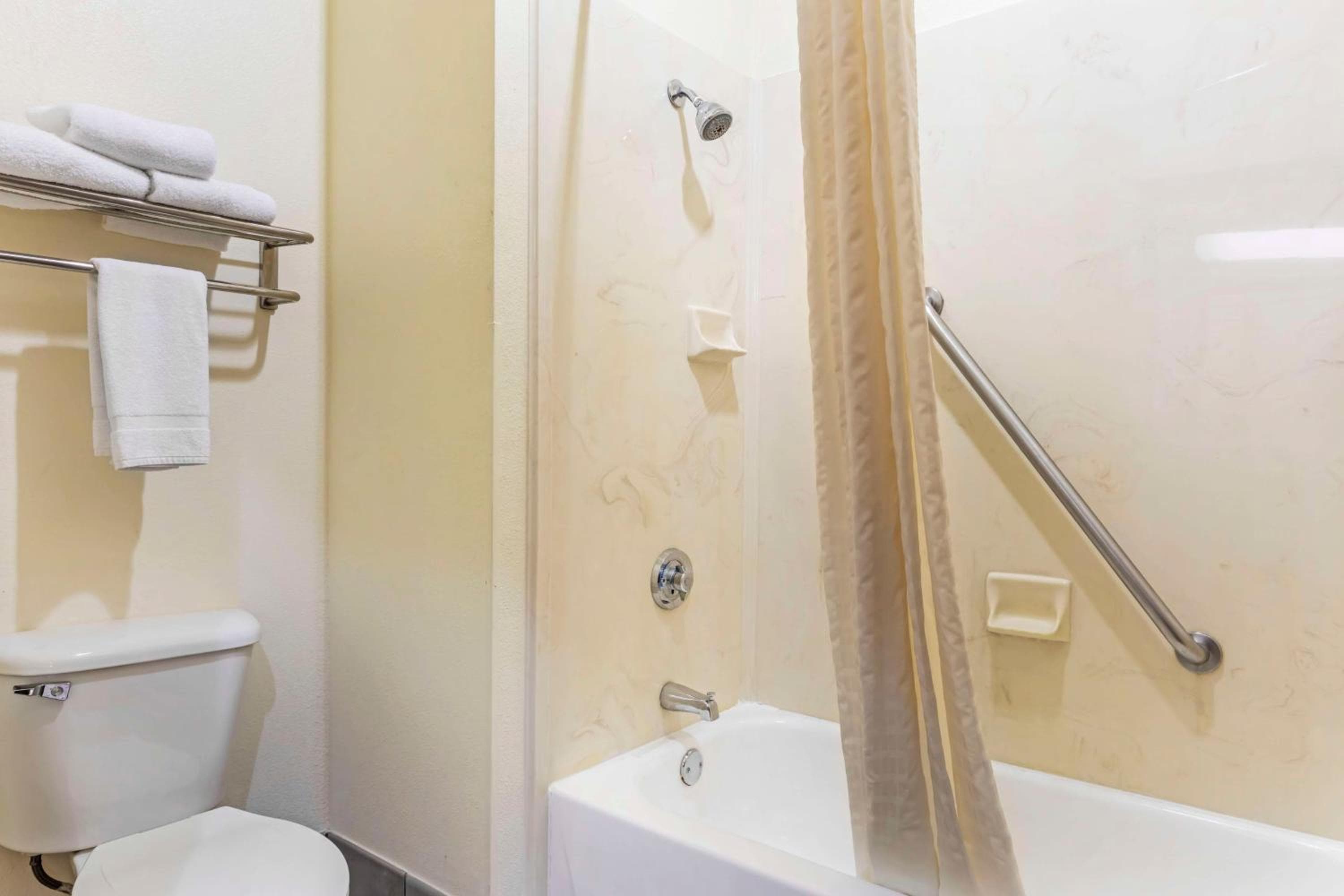 Best Western Fort Worth Inn & Suites