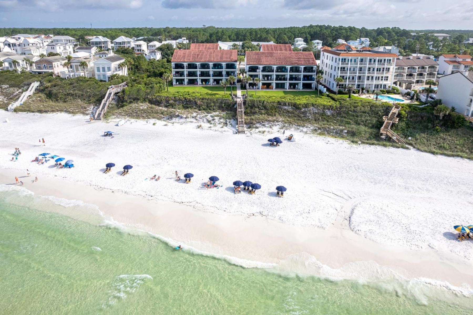 Palms of Seagrove D5, Steps to the Beach, Sleeps 4, Pool, 2 bikes and 5 mins from Seaside