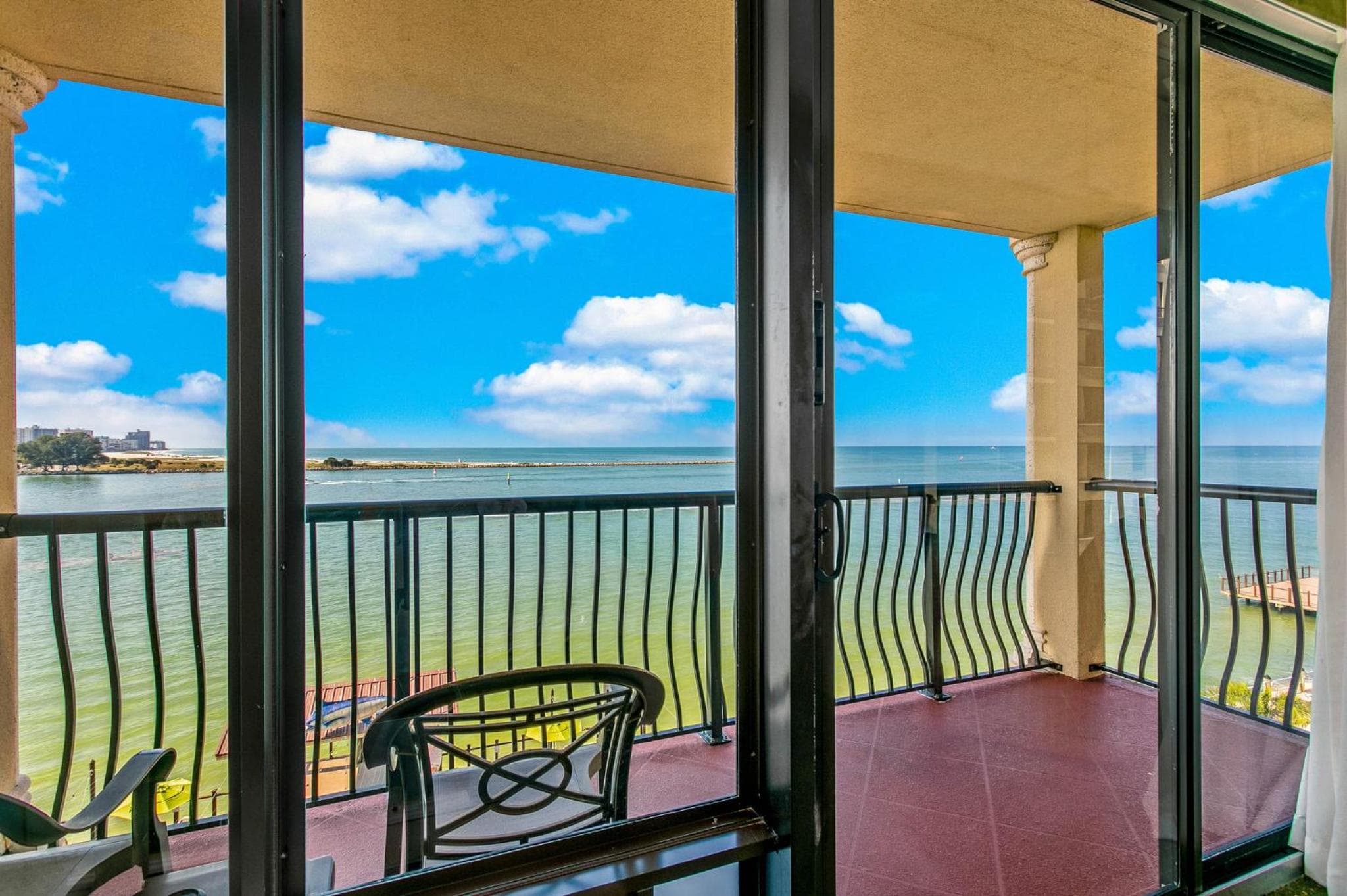 Holiday Inn & Suites Clearwater Beach by IHG
