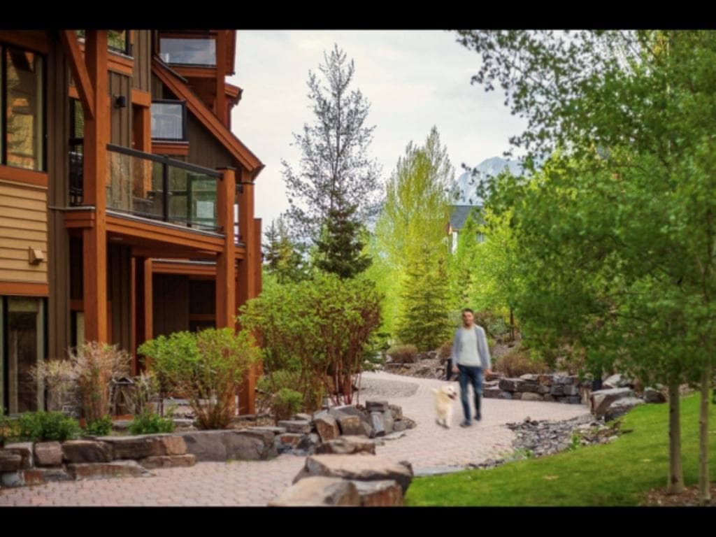 Luxury Resort 2Bedroom 2Bath Sleeps 6 945 square feet