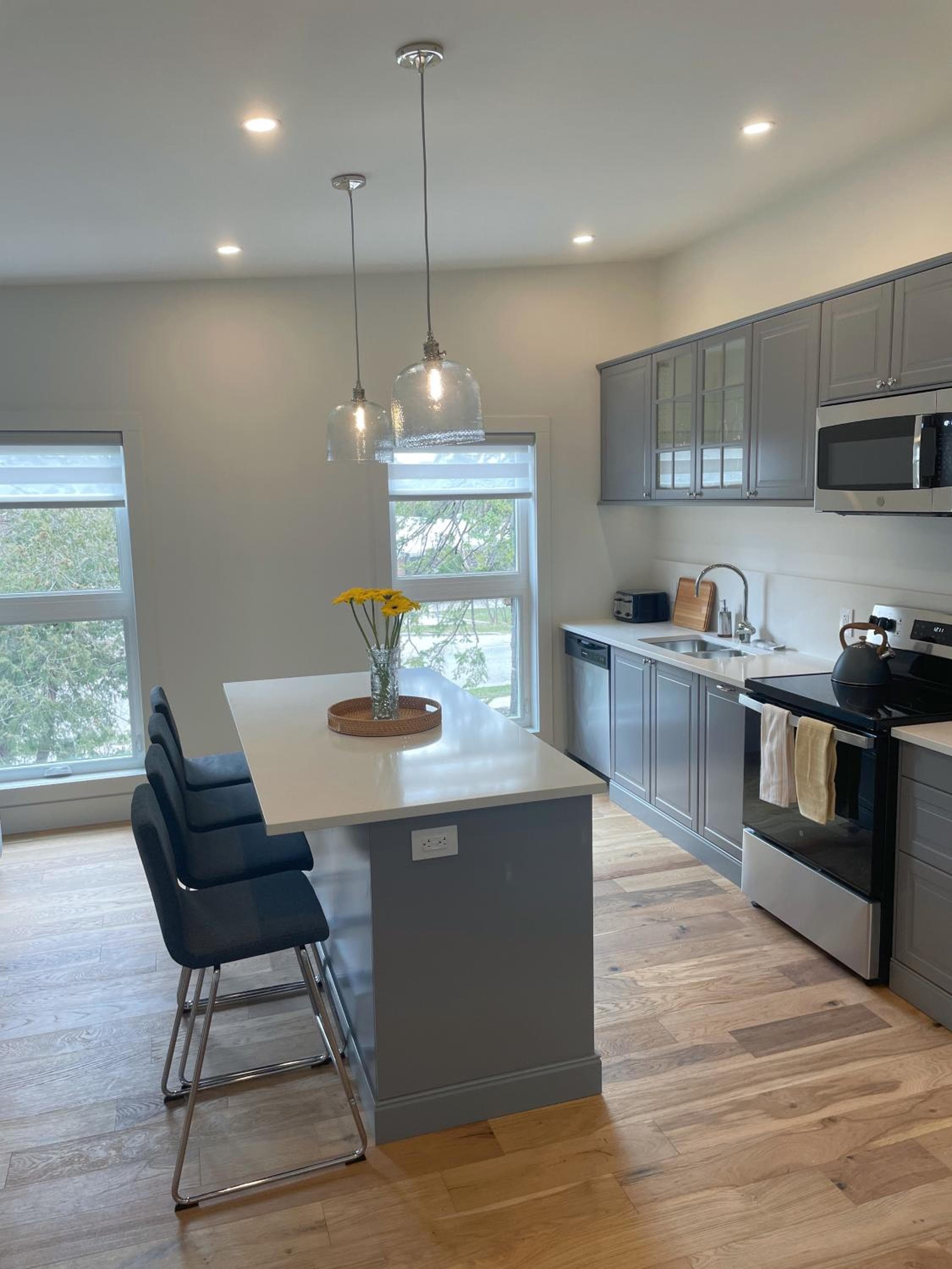 Elora’s Irvine River Suite