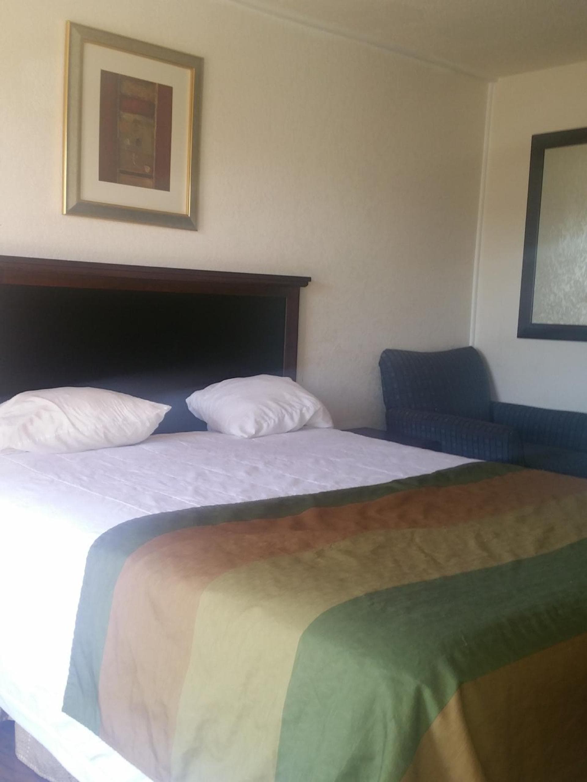 Del Rancho Motel By Townhouse Portland OR Hwy 205