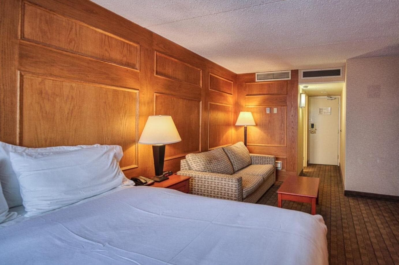 Amenida Residences, Calgary