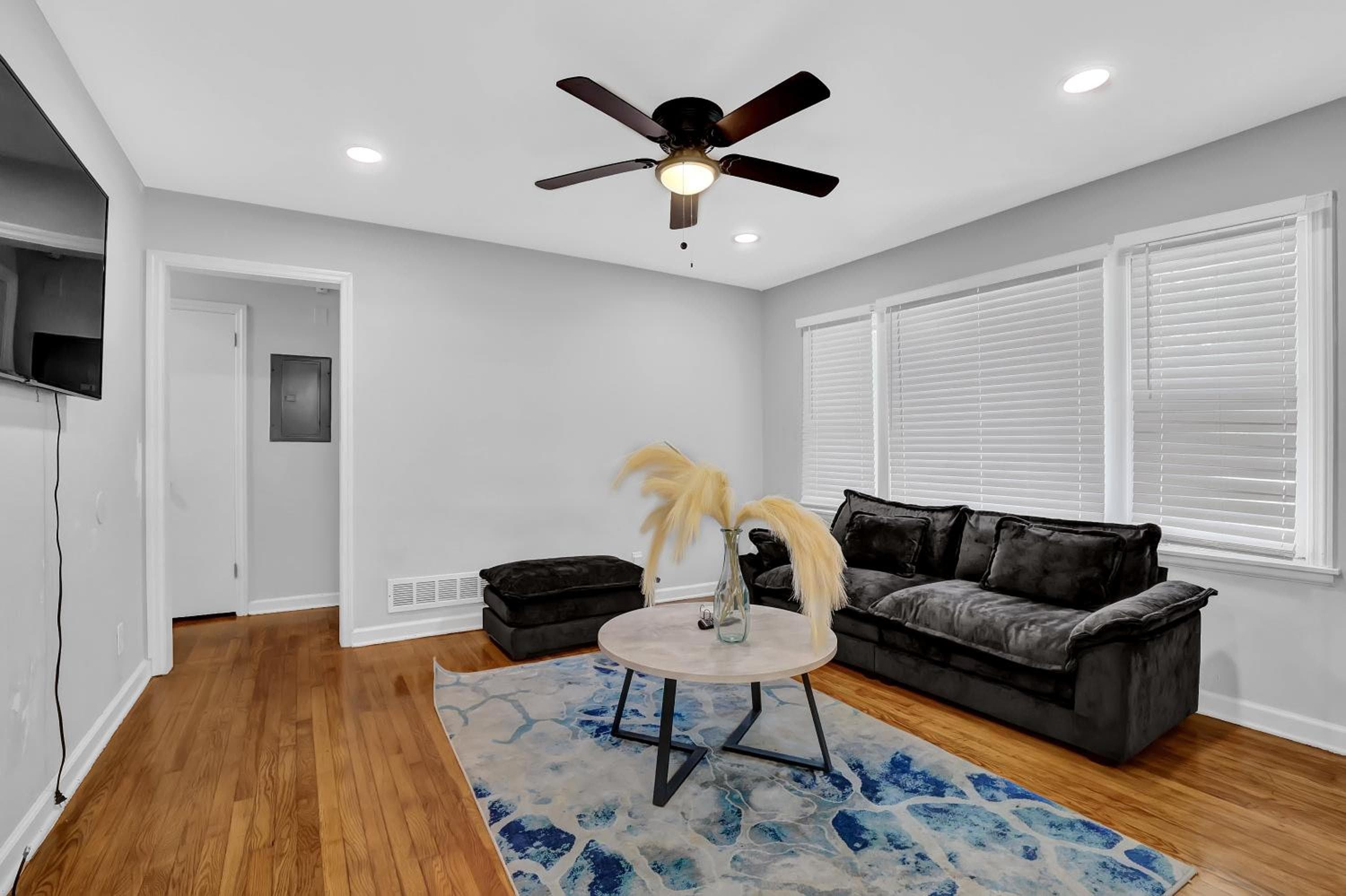 Cozy Home In Forest Park, GA