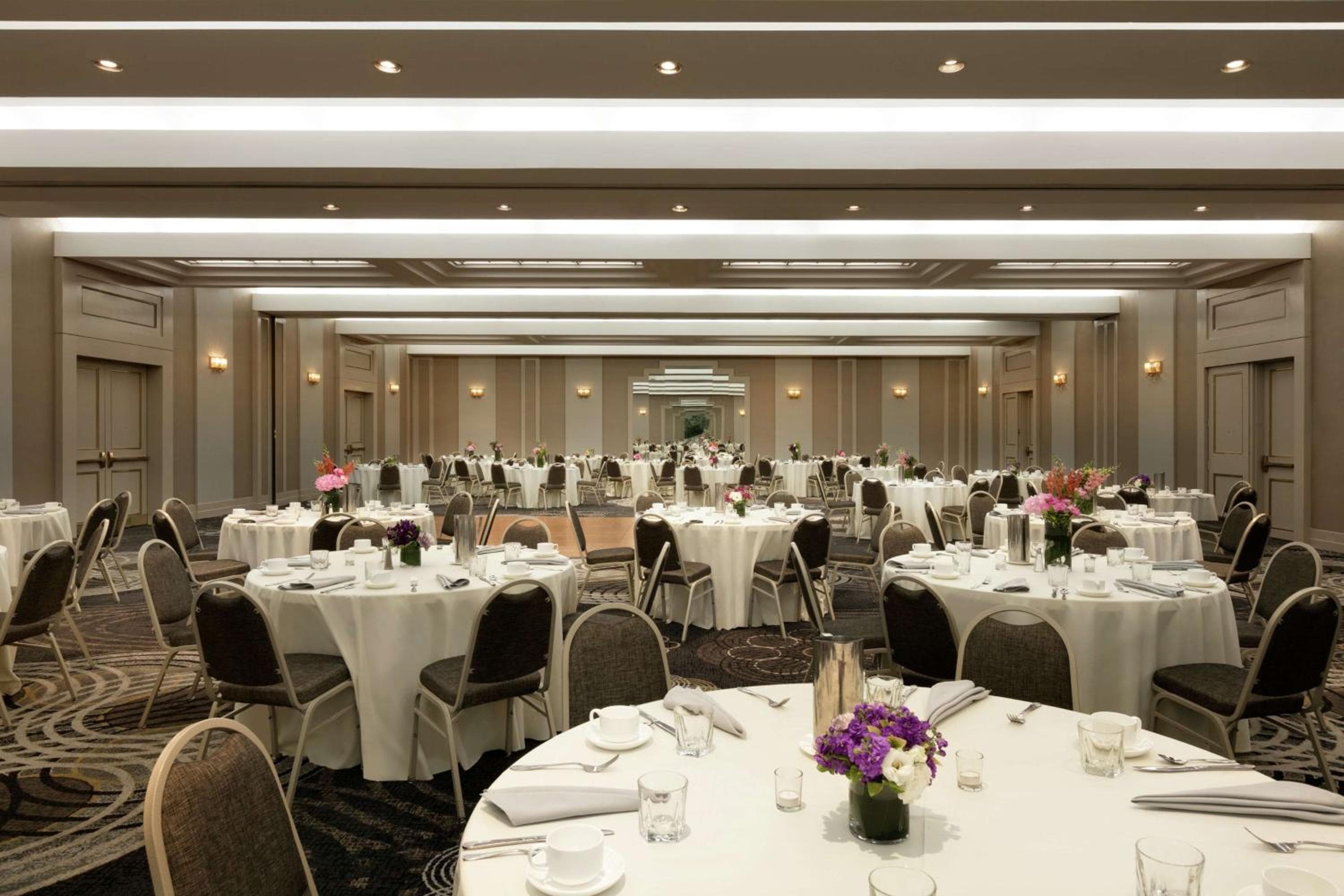 DoubleTree by Hilton New York-LaGuardia
