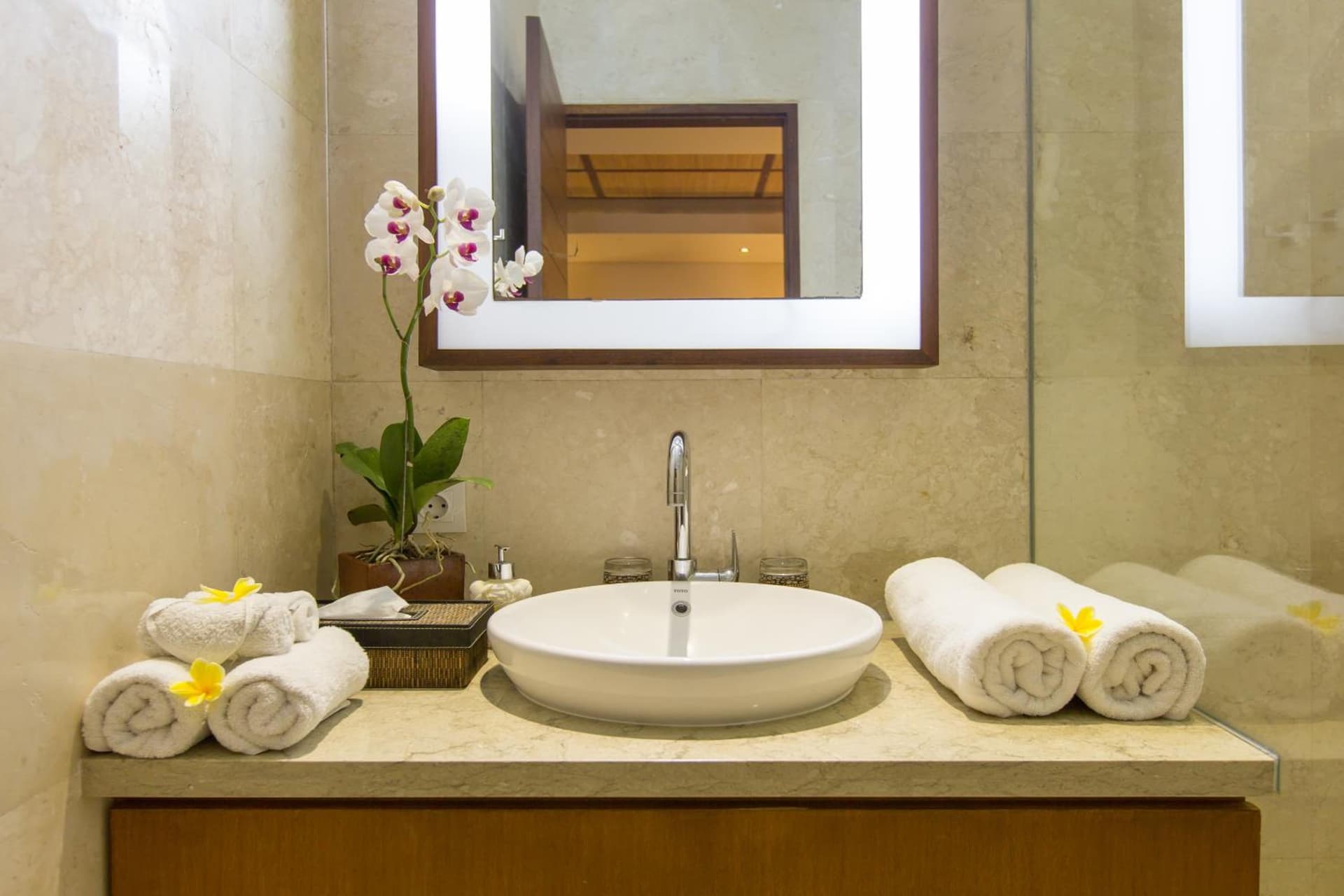 Beautiful Bali Villas - 6 mins walk to the beach