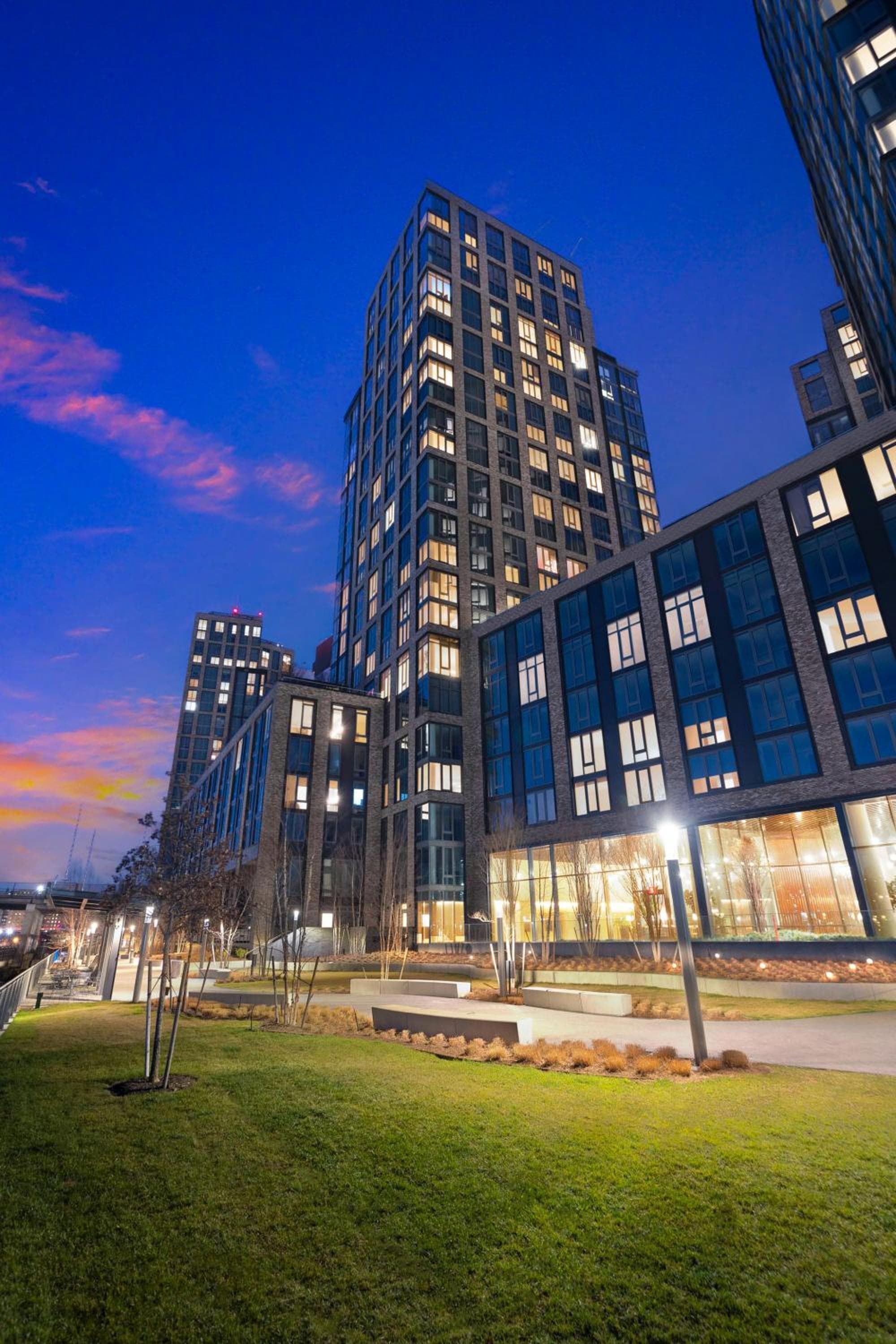 Prime NYC Waterfront Gem
