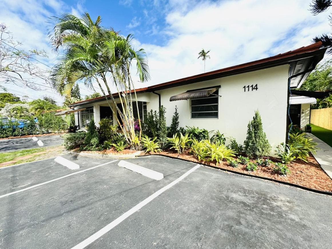 Progresso Apartments & Homes by Lowkl
