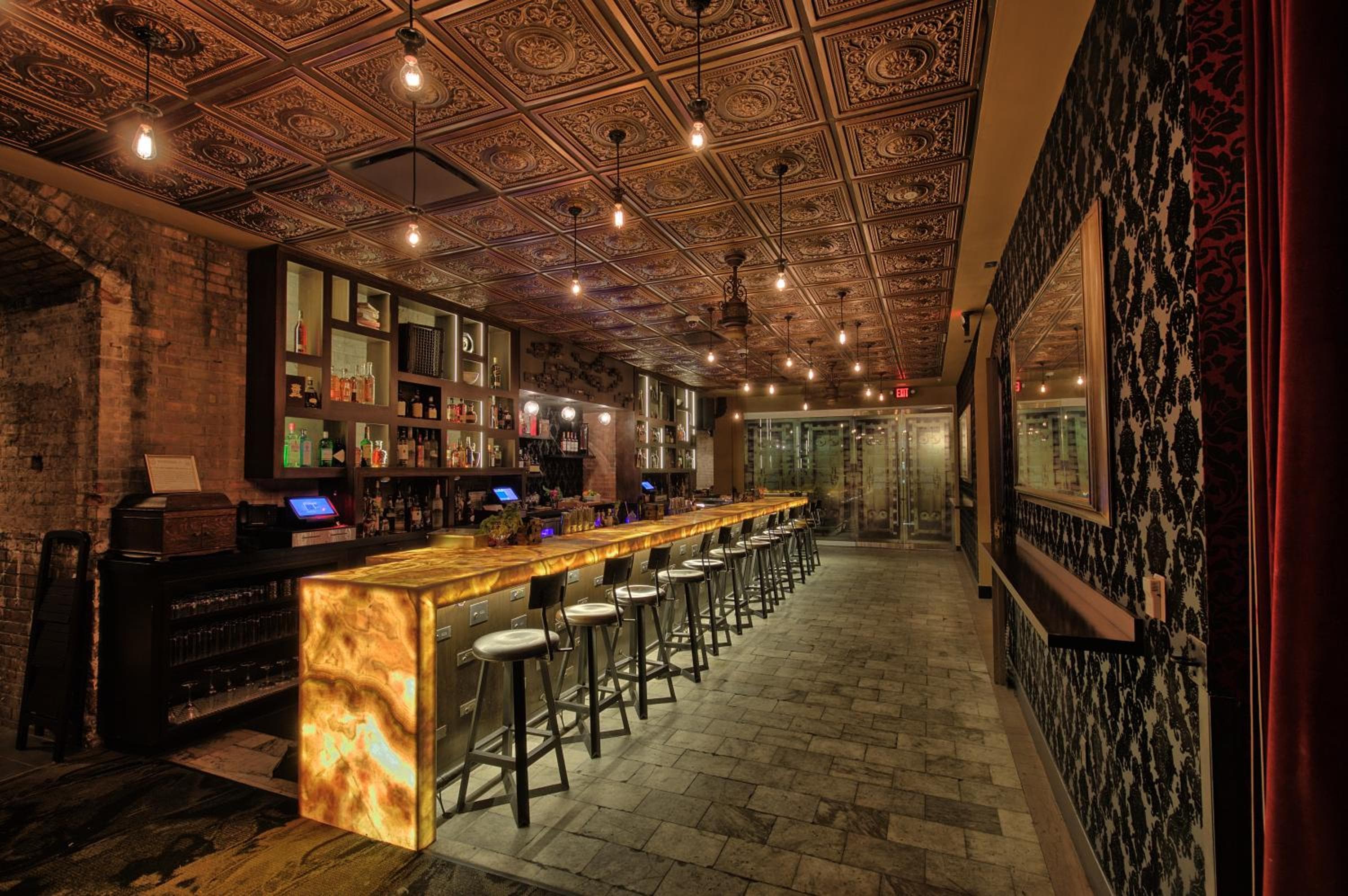 Metropolitan at The 9, Autograph Collection