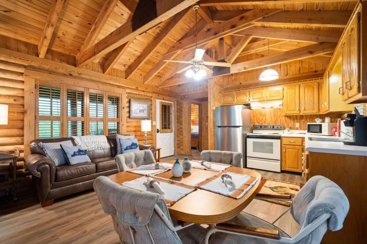 Oak Hill Cabin