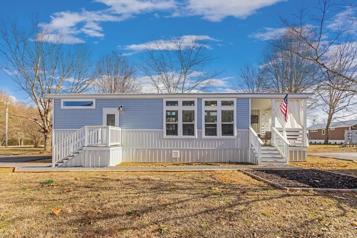 Tranquil Tiny Home near Hiking - Nesting Nook