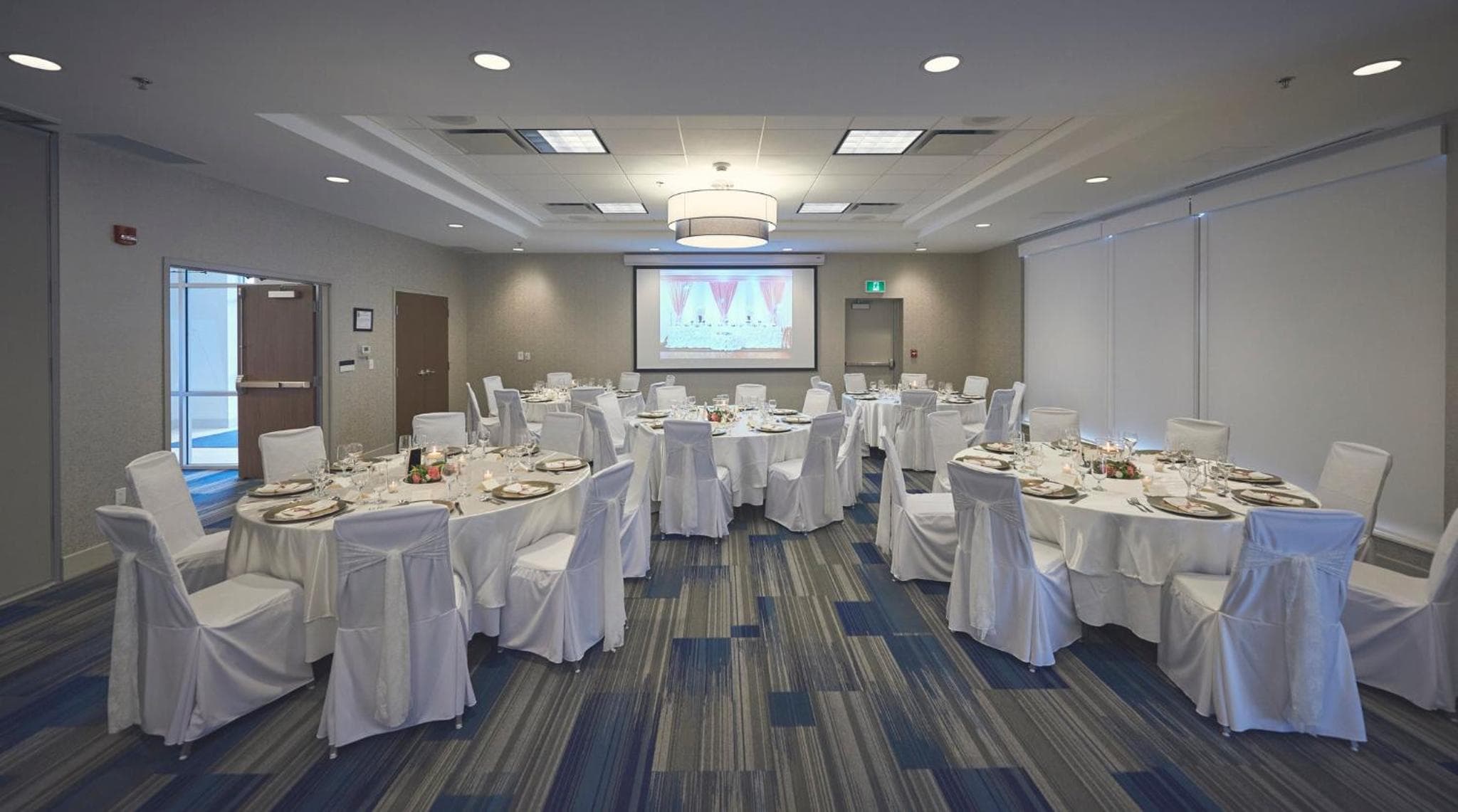 Holiday Inn Express & Suites St. John's Airport by IHG