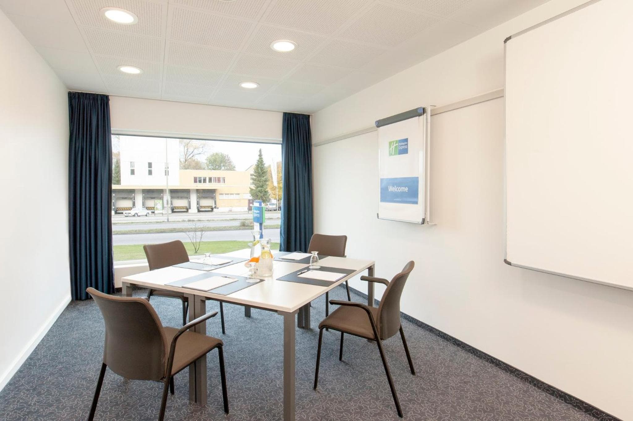 Holiday Inn Express Zürich Airport by IHG