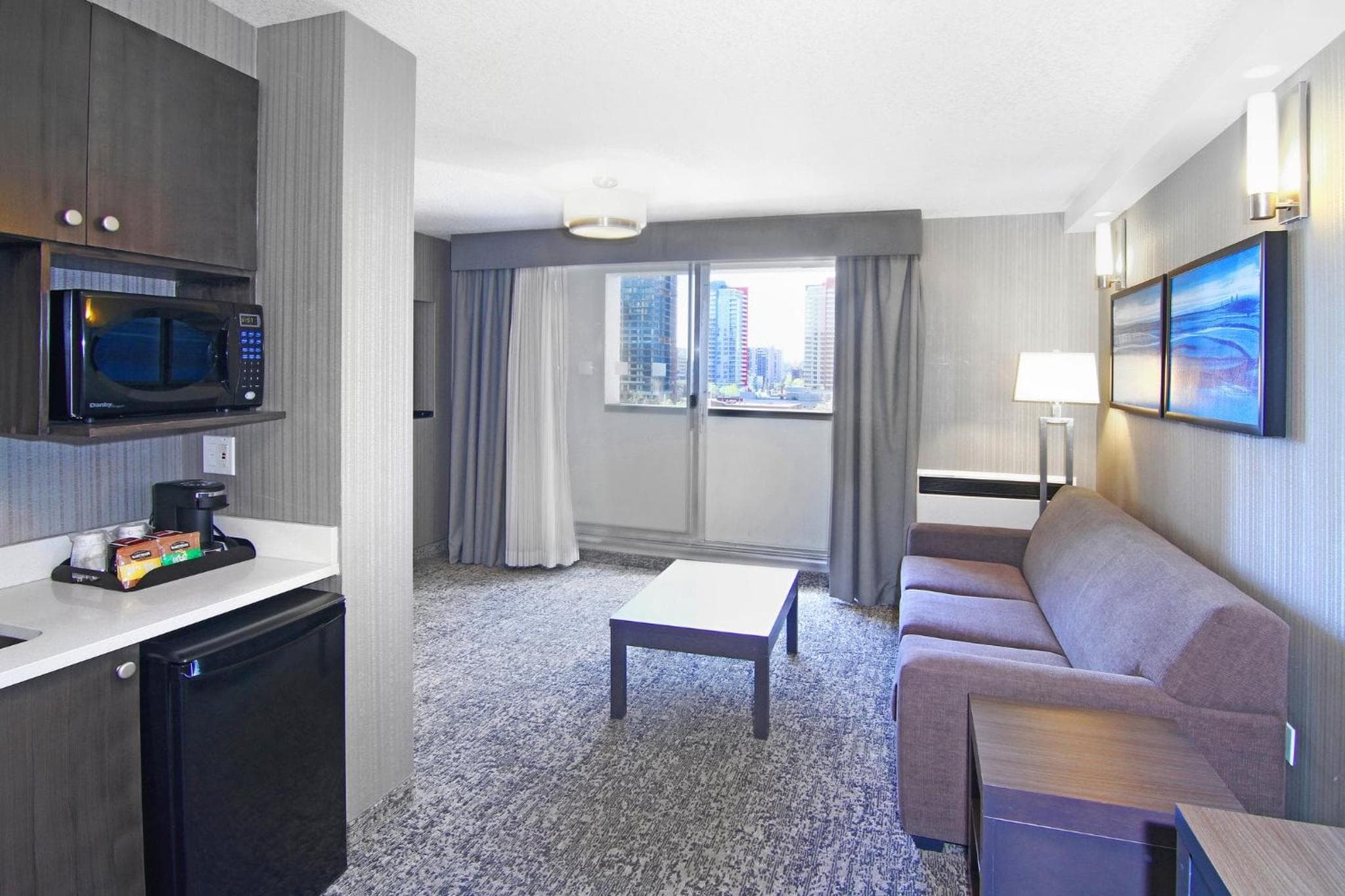 Holiday Inn Express and Suites Calgary by IHG