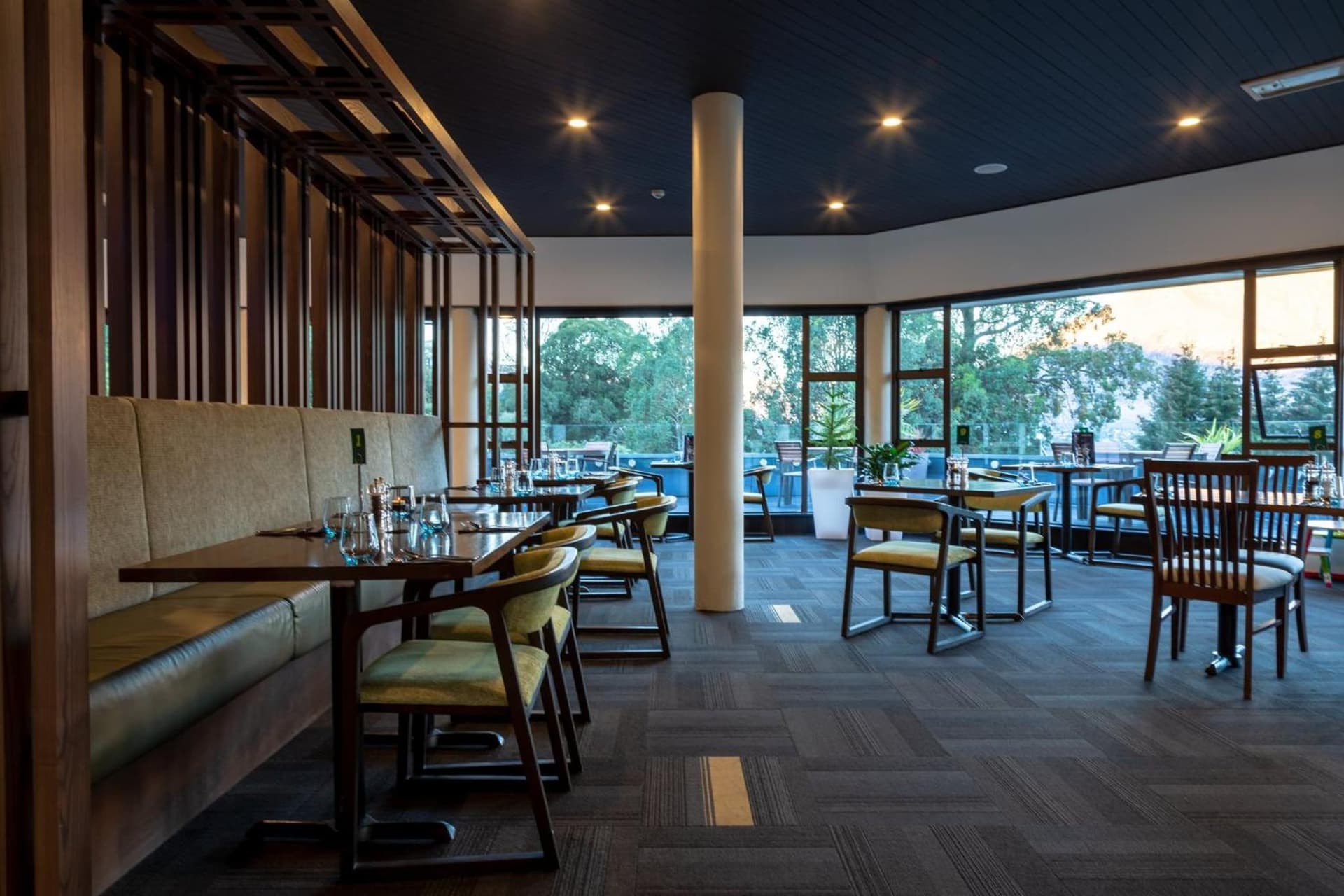 Holiday Inn Queenstown Frankton Road by IHG