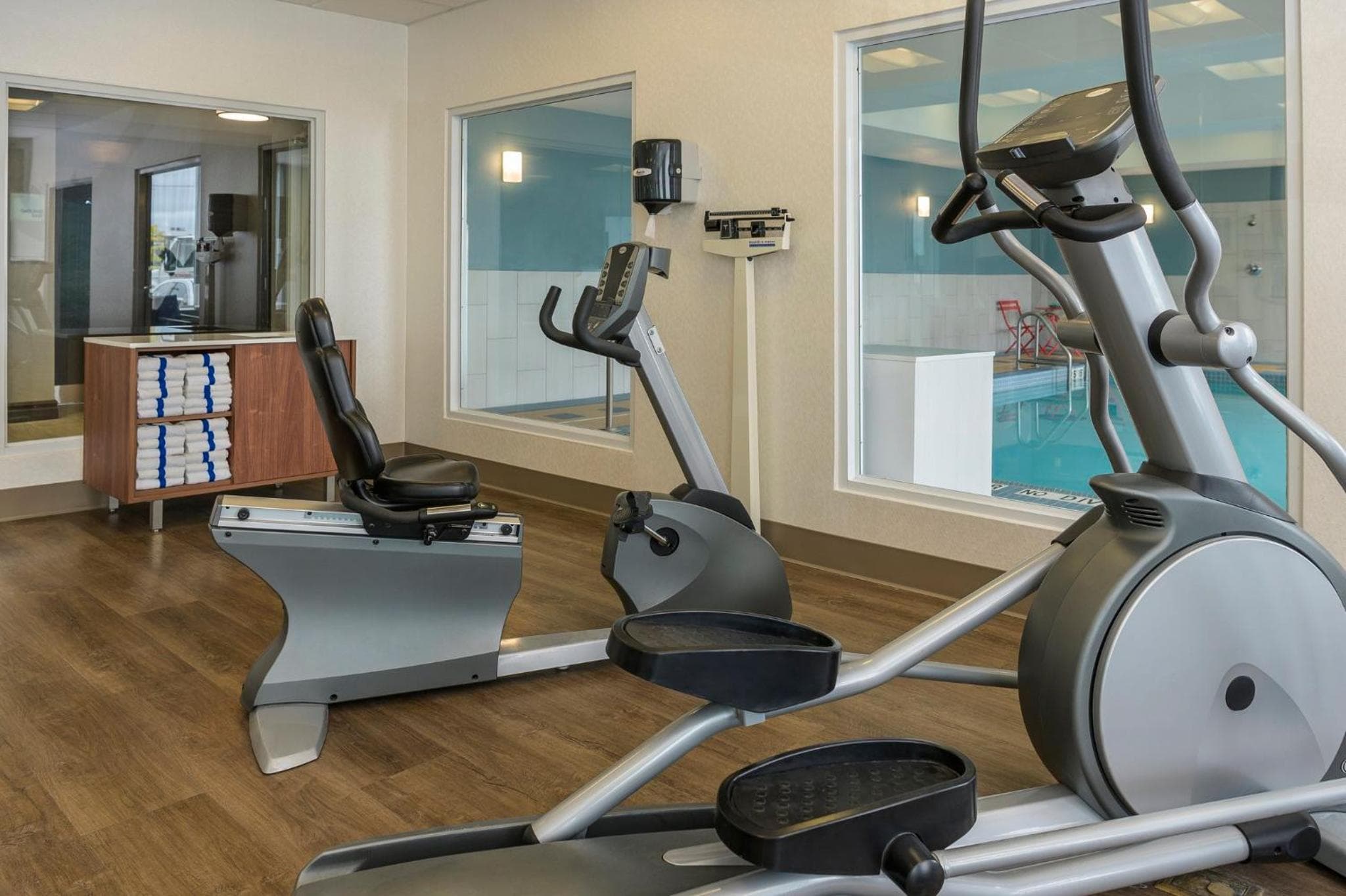 Holiday Inn Express Hotel & Suites North Bay by IHG