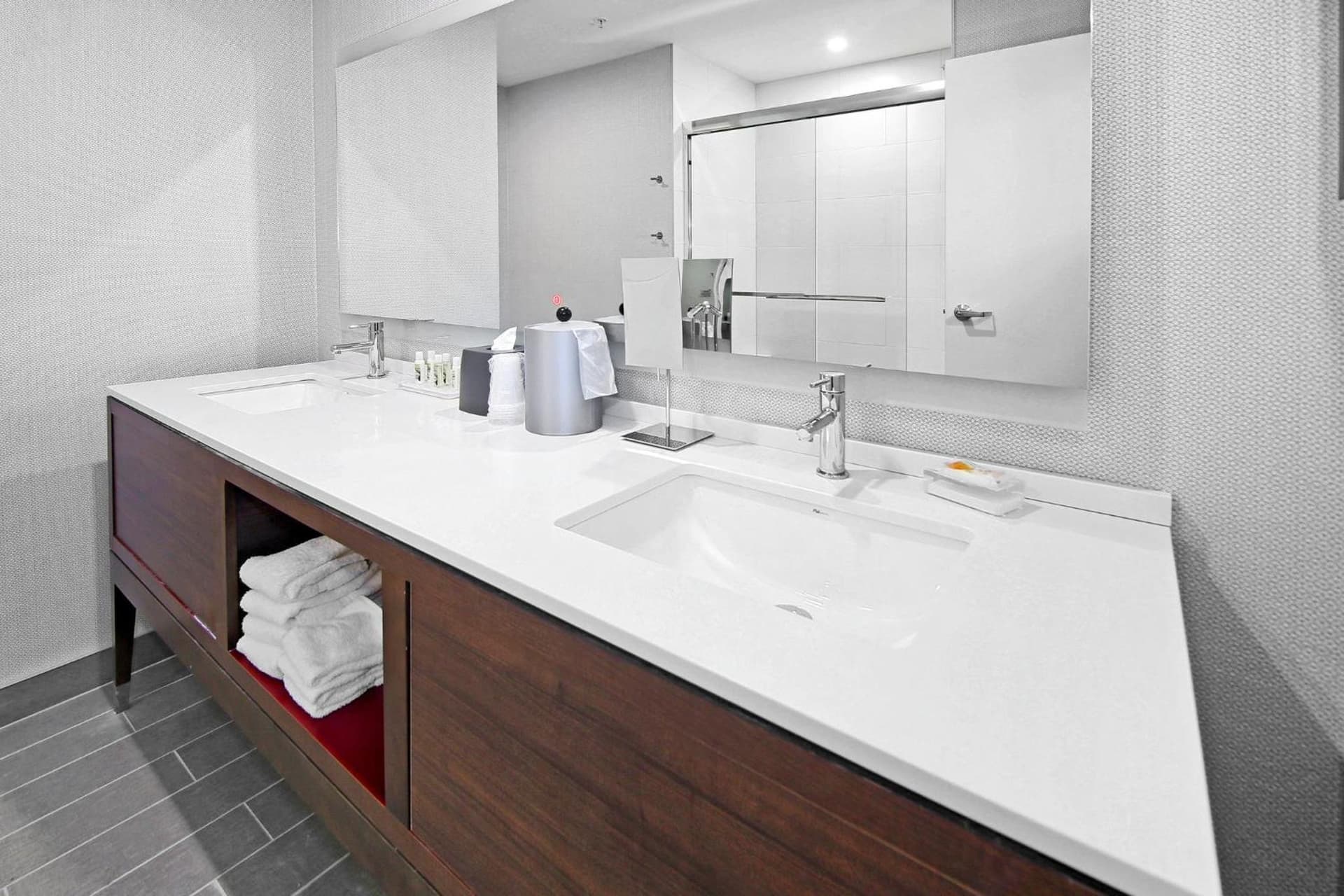 Holiday Inn Hotel & Suites - Calgary Airport North by IHG