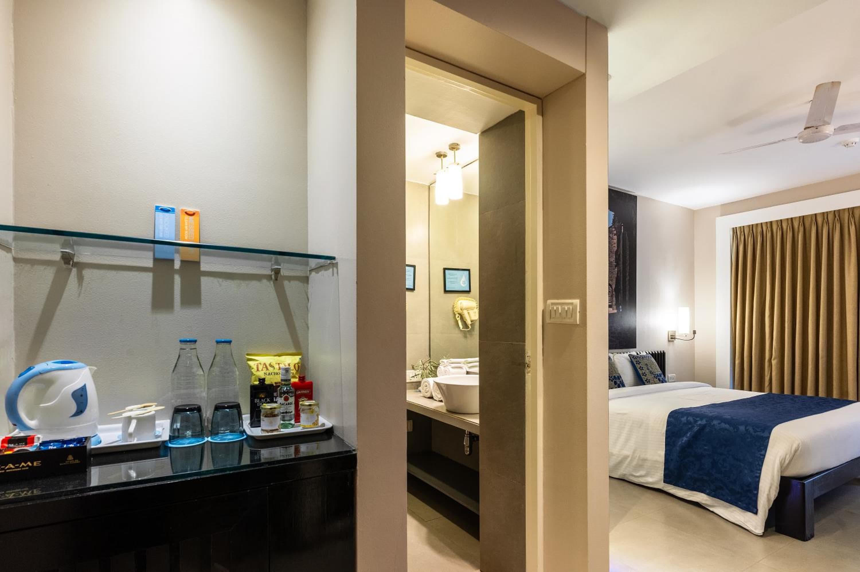 Whispering Palms Beach Resort