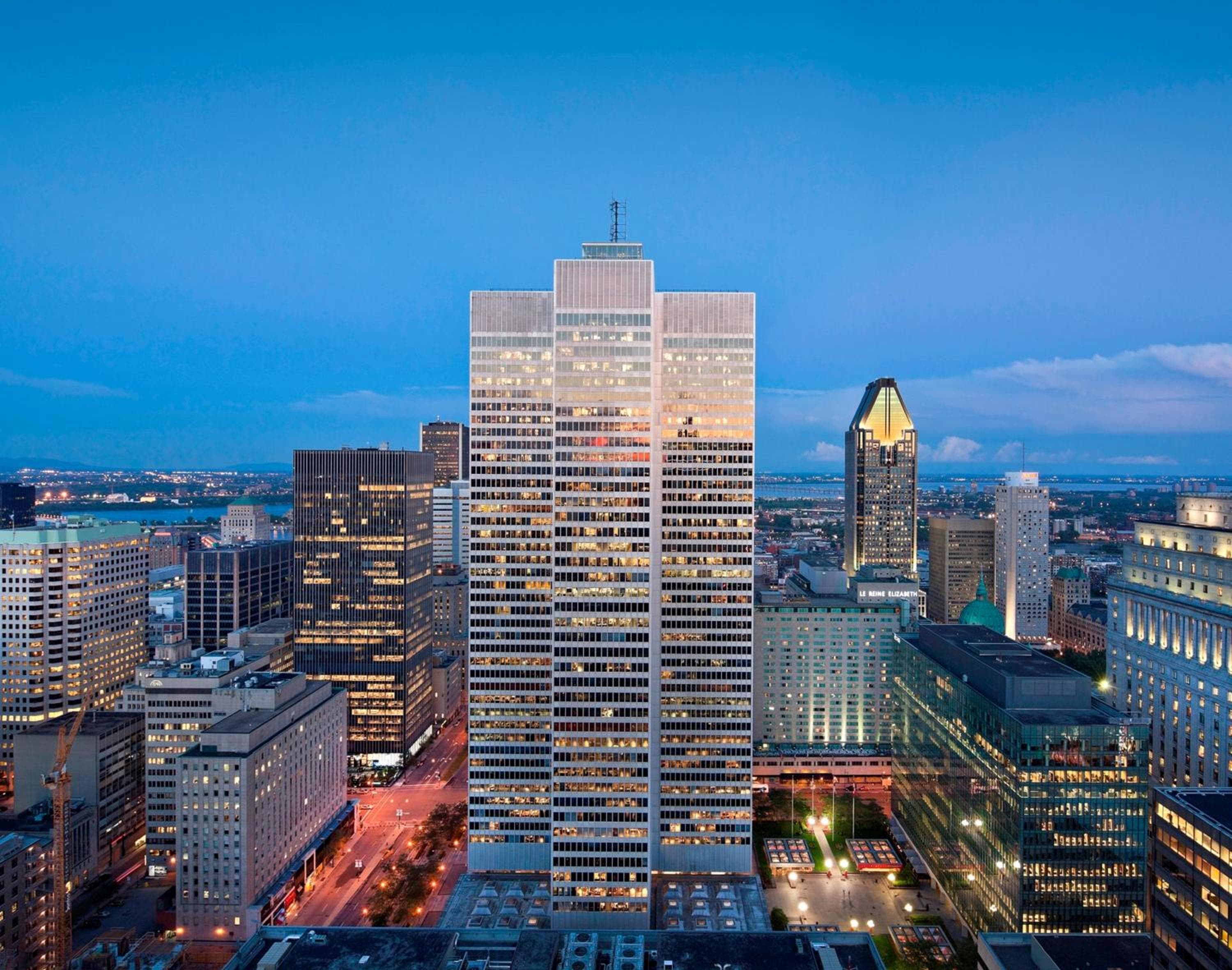 Holiday Inn Hotel & Suites - Montreal Centre-ville Ouest by IHG