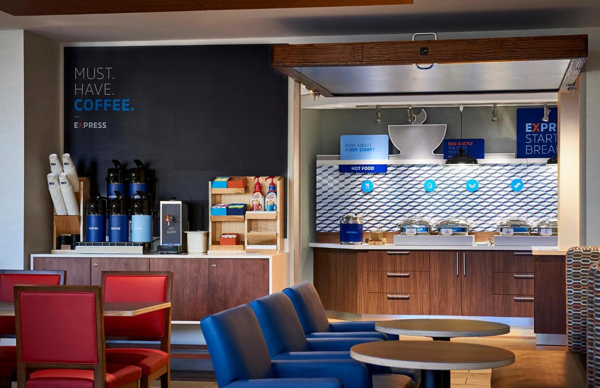 Holiday Inn Express & Suites - Aurora by IHG