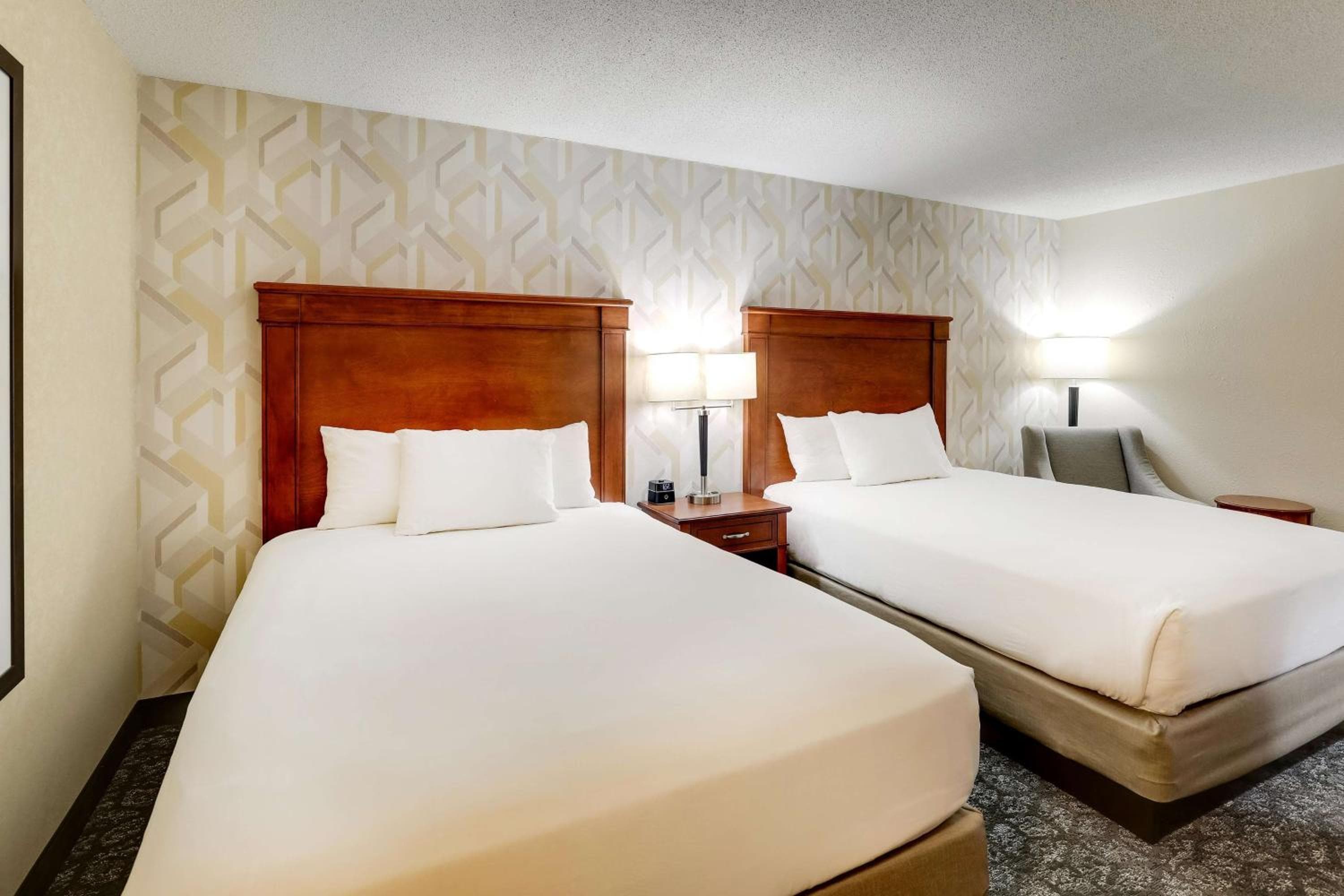 Drury Inn & Suites Marion