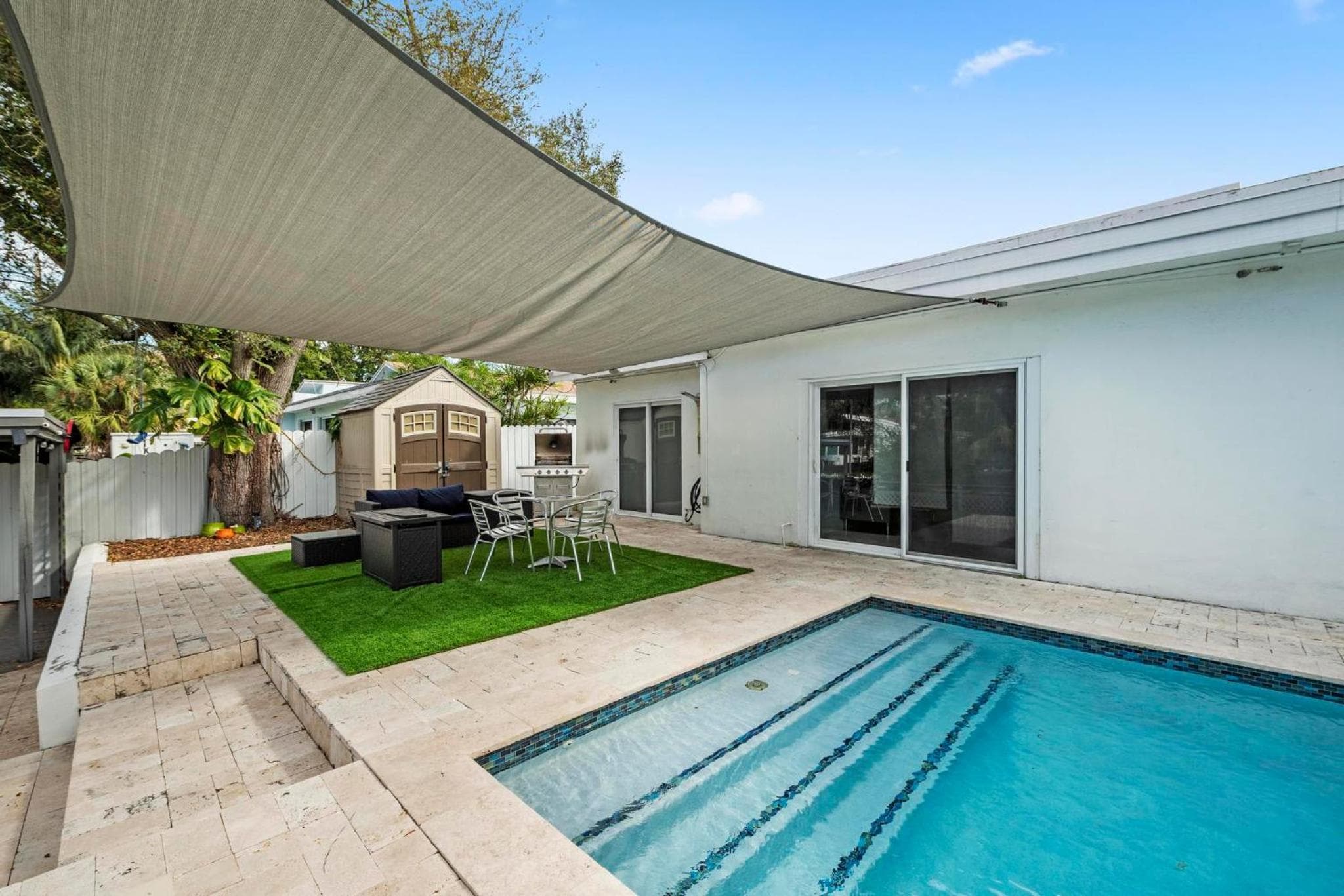 Uhost AI - 5BR Miami Home - Pool & Hot Tub