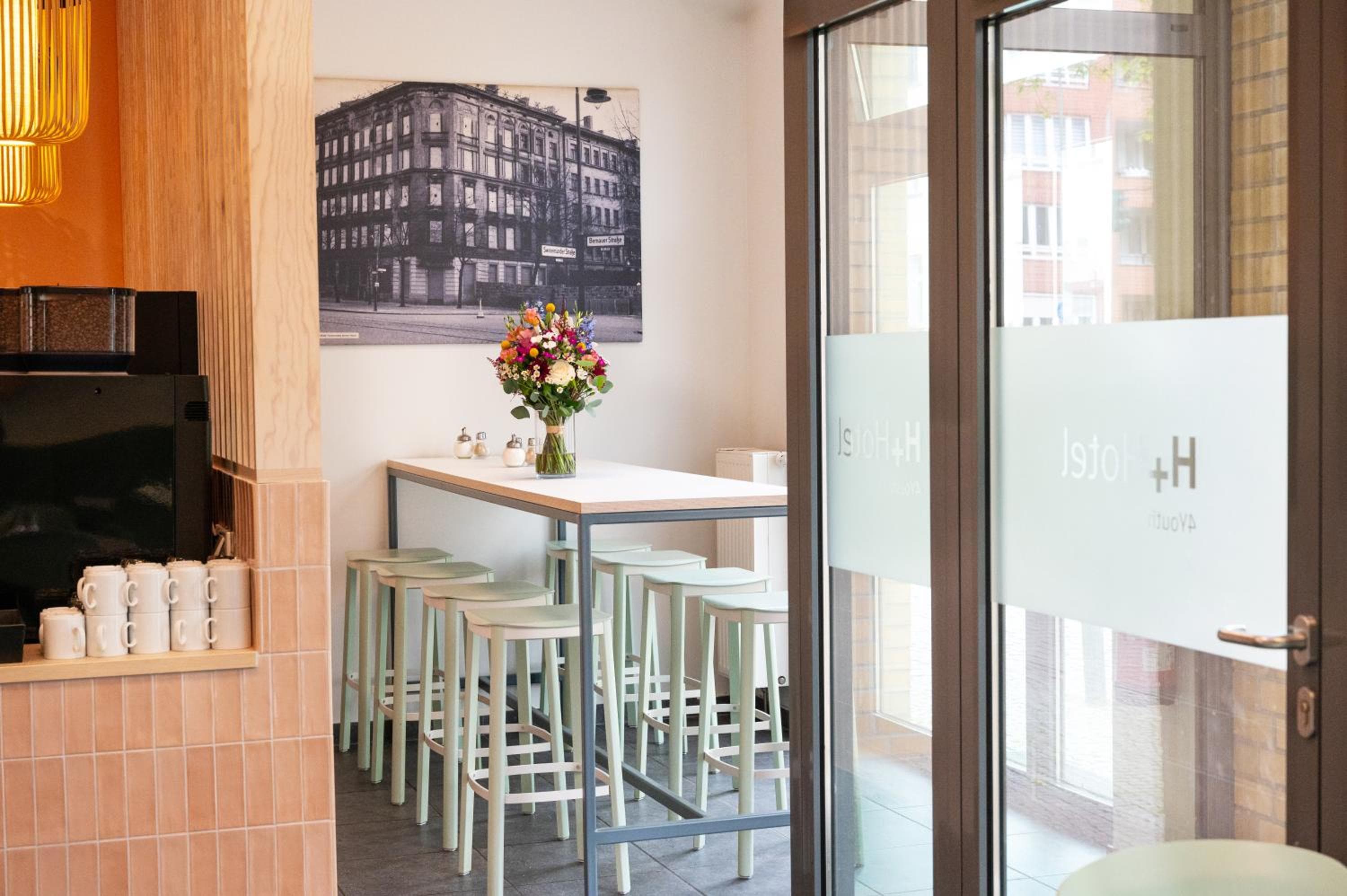 H+ Hotel 4Youth