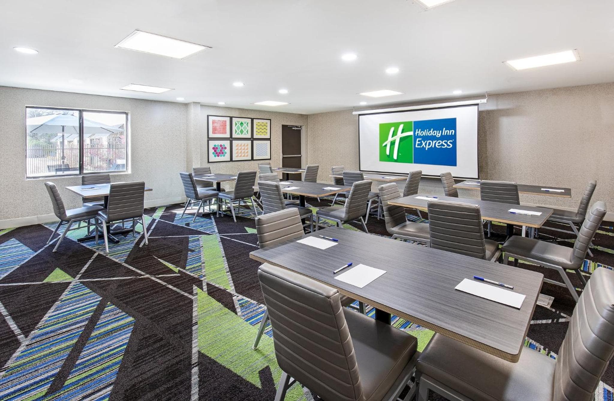 Holiday Inn Express Hotel & Suites Birmingham - Inverness 280 by IHG