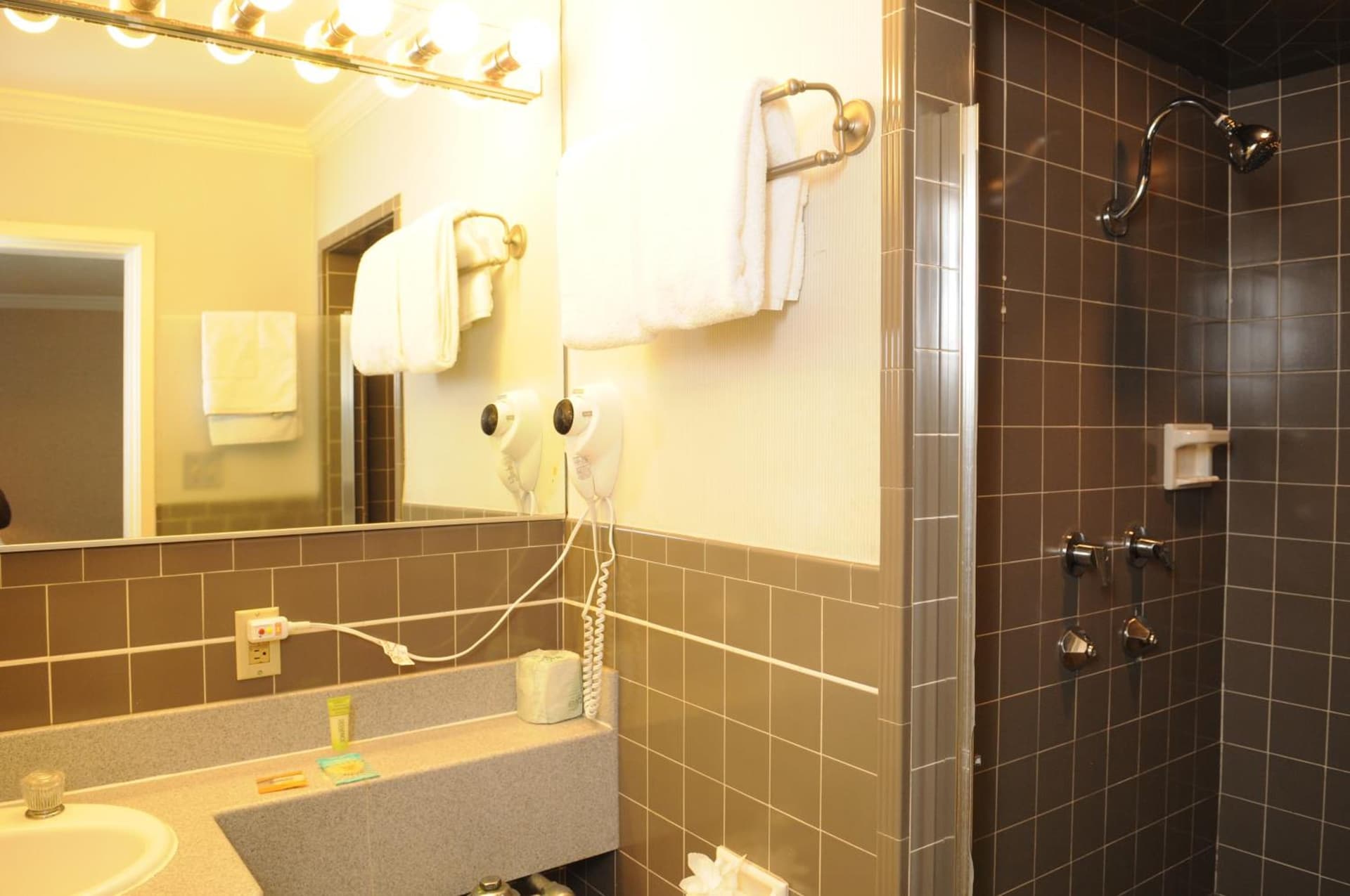 Civic Center Motor Inn
