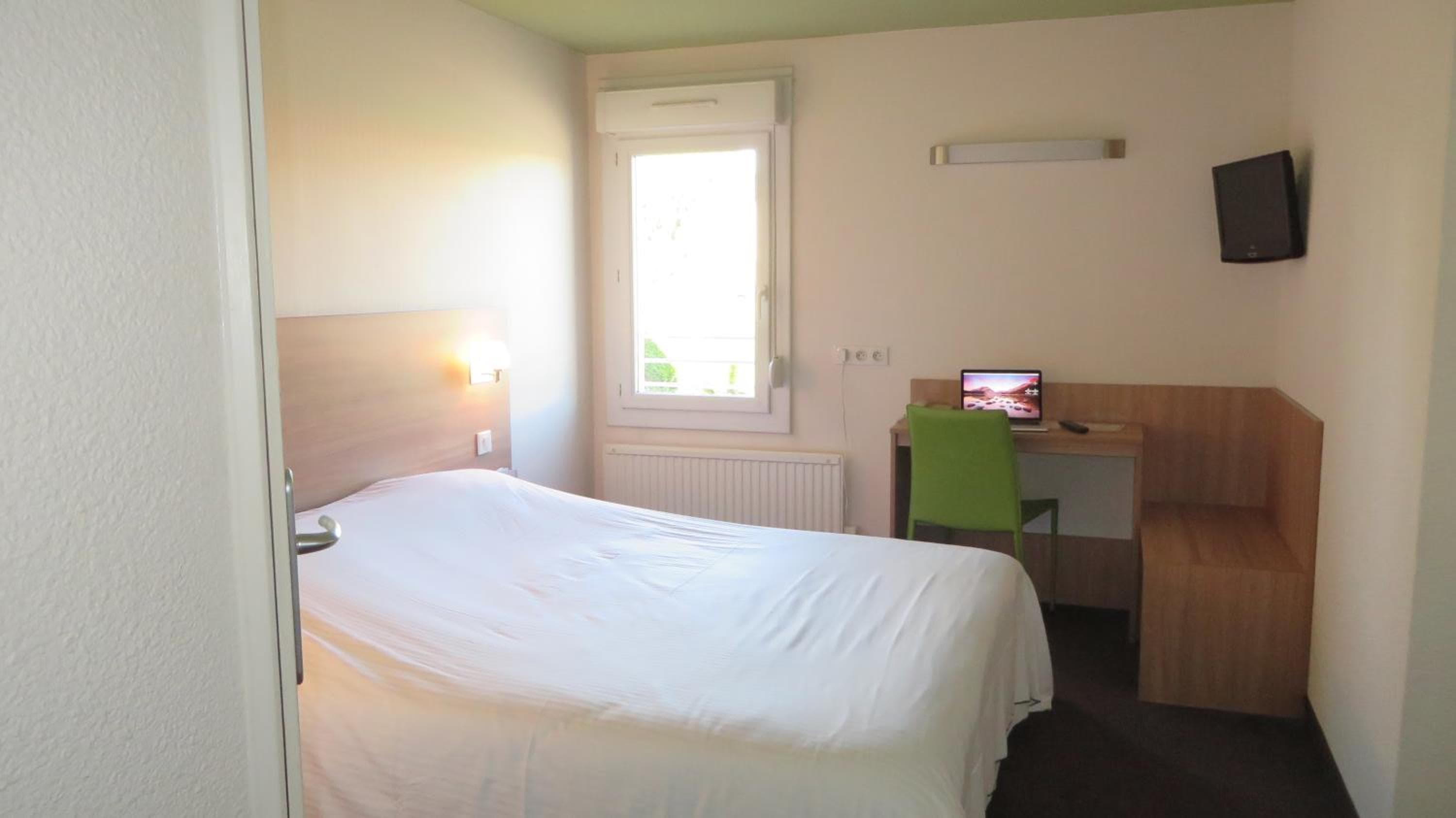 Brit Hotel Rouen Sud Val De Reuil