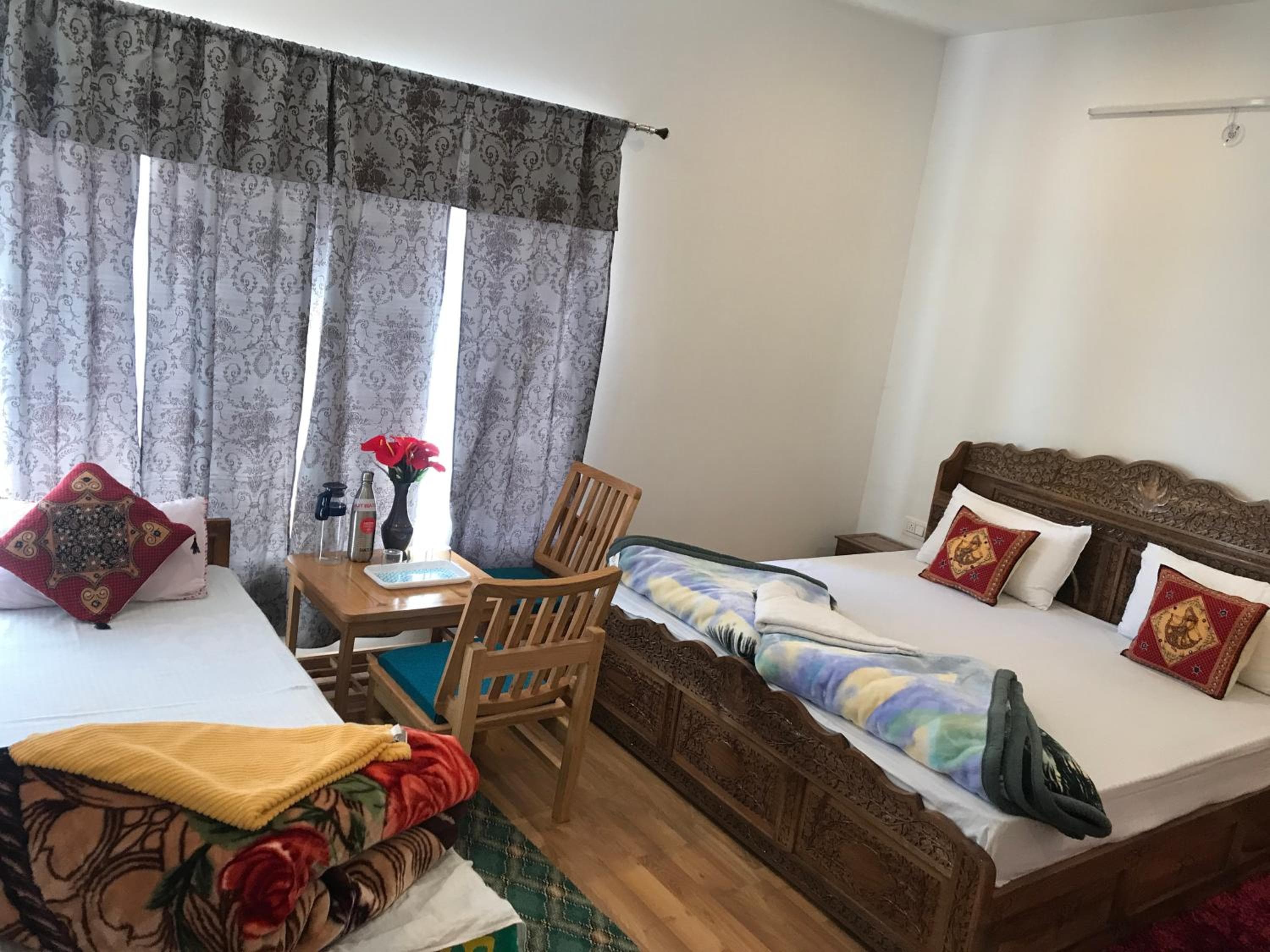 JAMSHED RESIDENCY