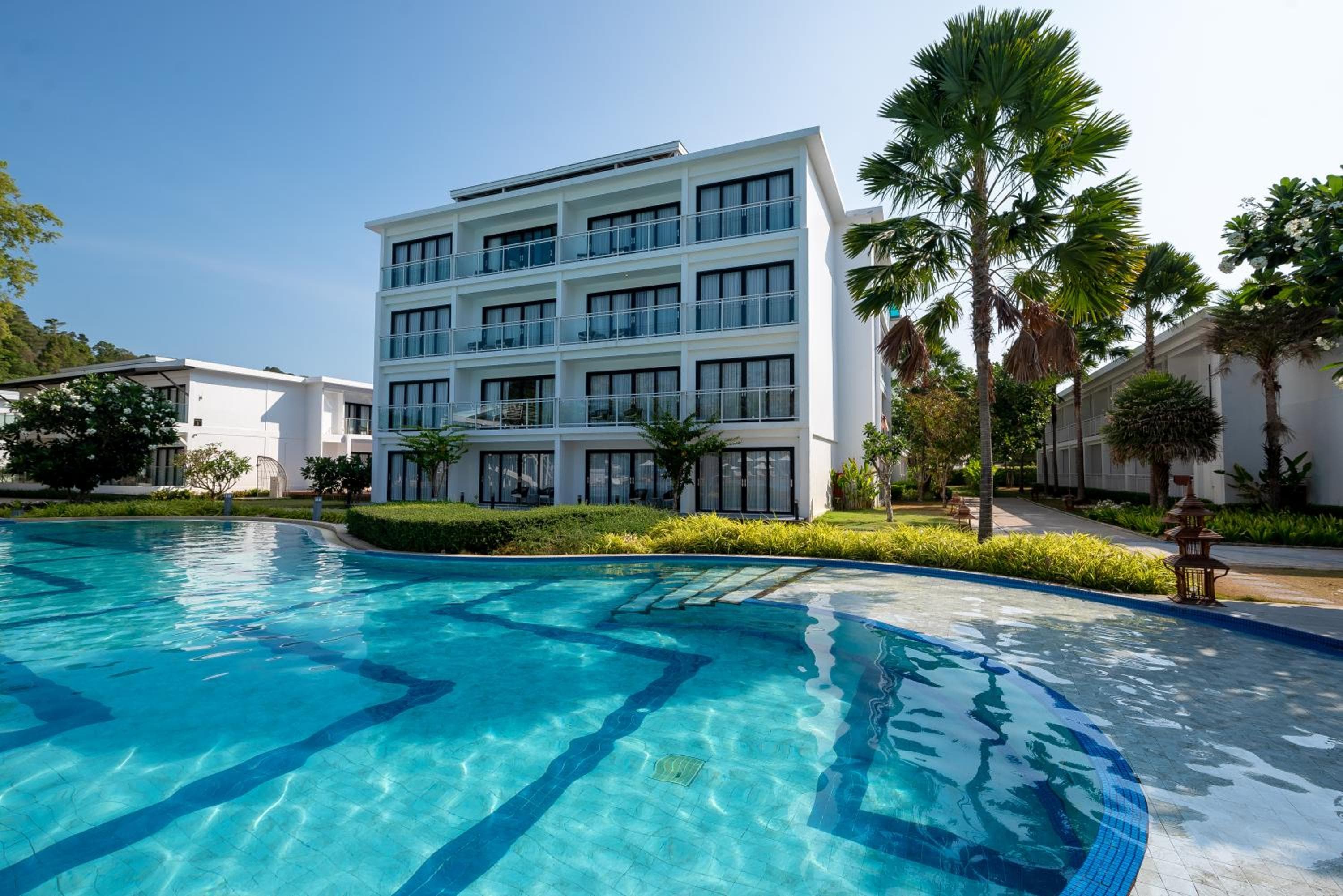 Royal Yao Yai Island Beach Resort