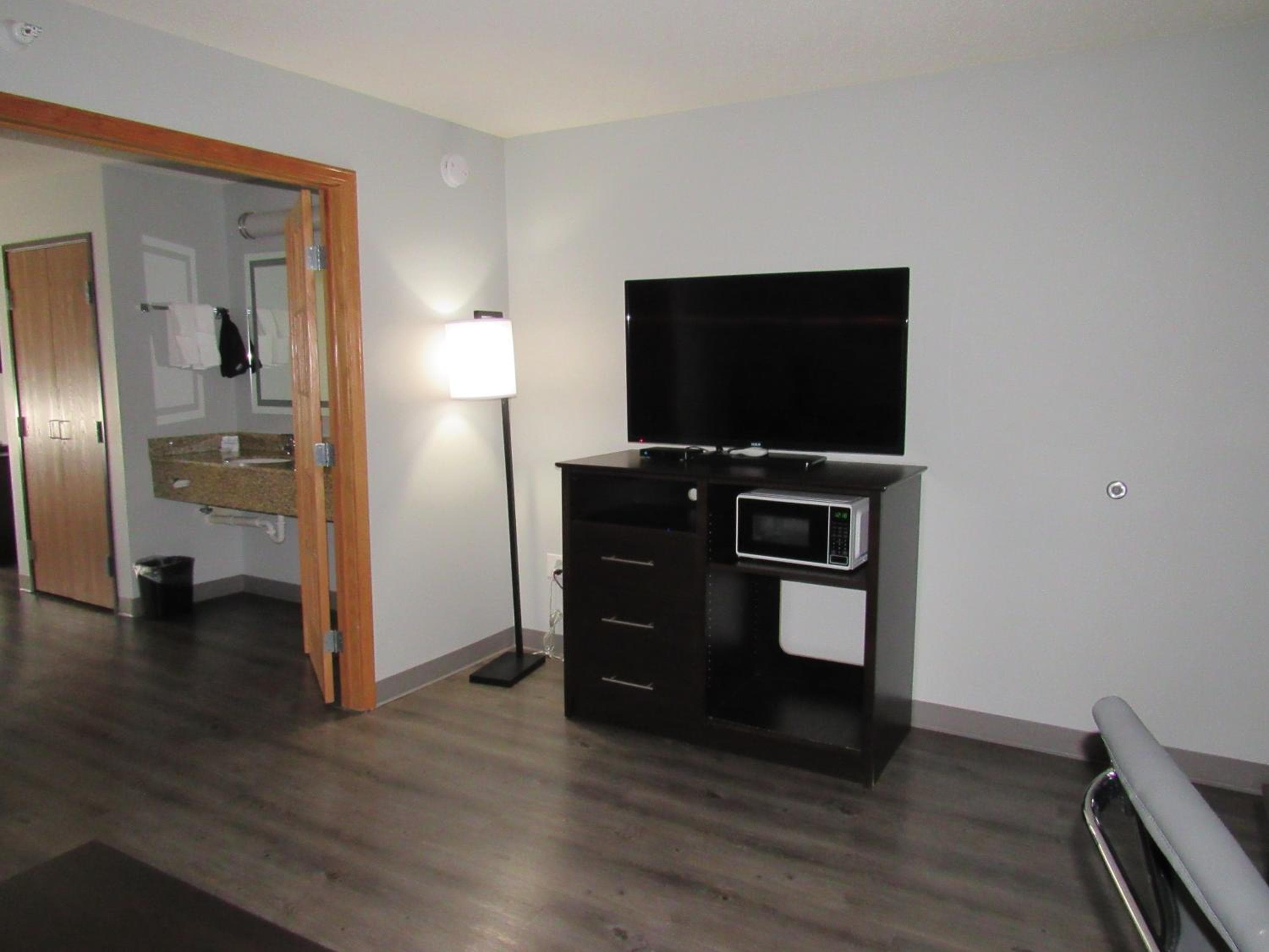 AmericInn by Wyndham Lincoln South