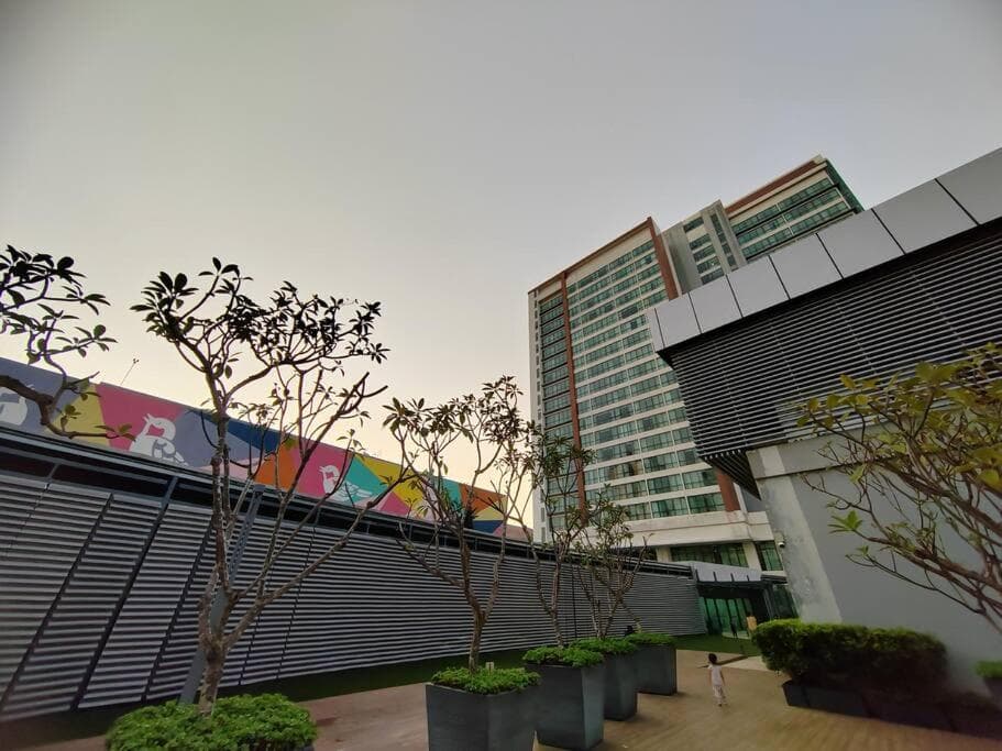 Petaling Jaya Damansara Uptown Landed Home for up to 15pax, 4BedRoom,1 Utama , Starling Mall , Atria Mall, IKEA